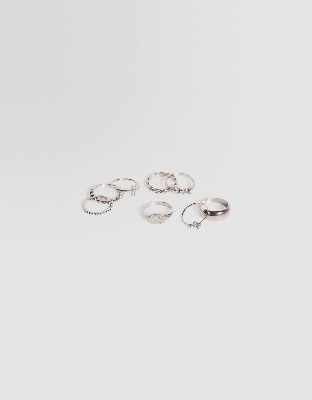 Set of 7 chunky cross rings