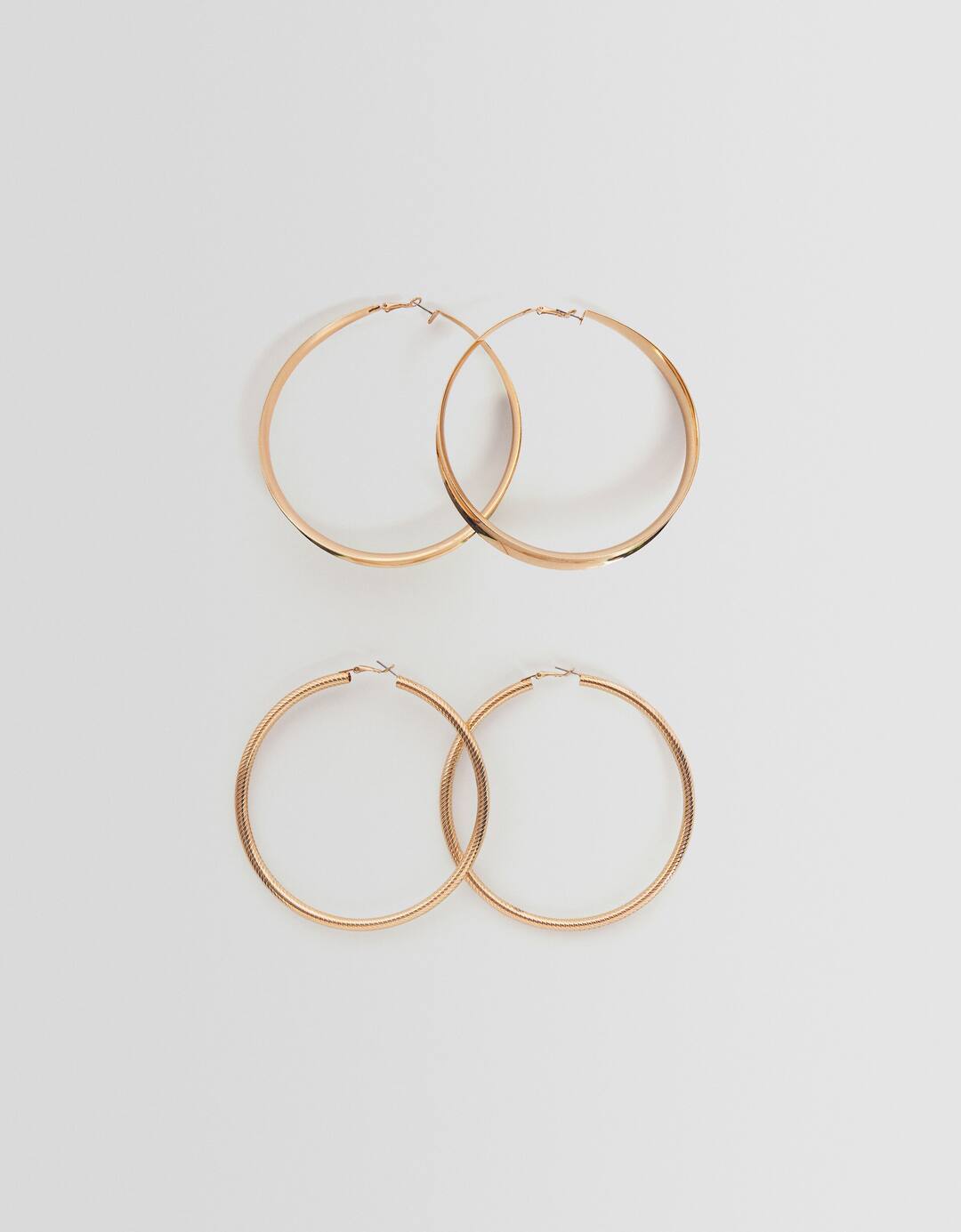 Set of 2 large hoop earrings