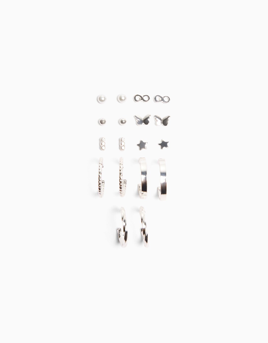 Set met 9 smalle oorbellen