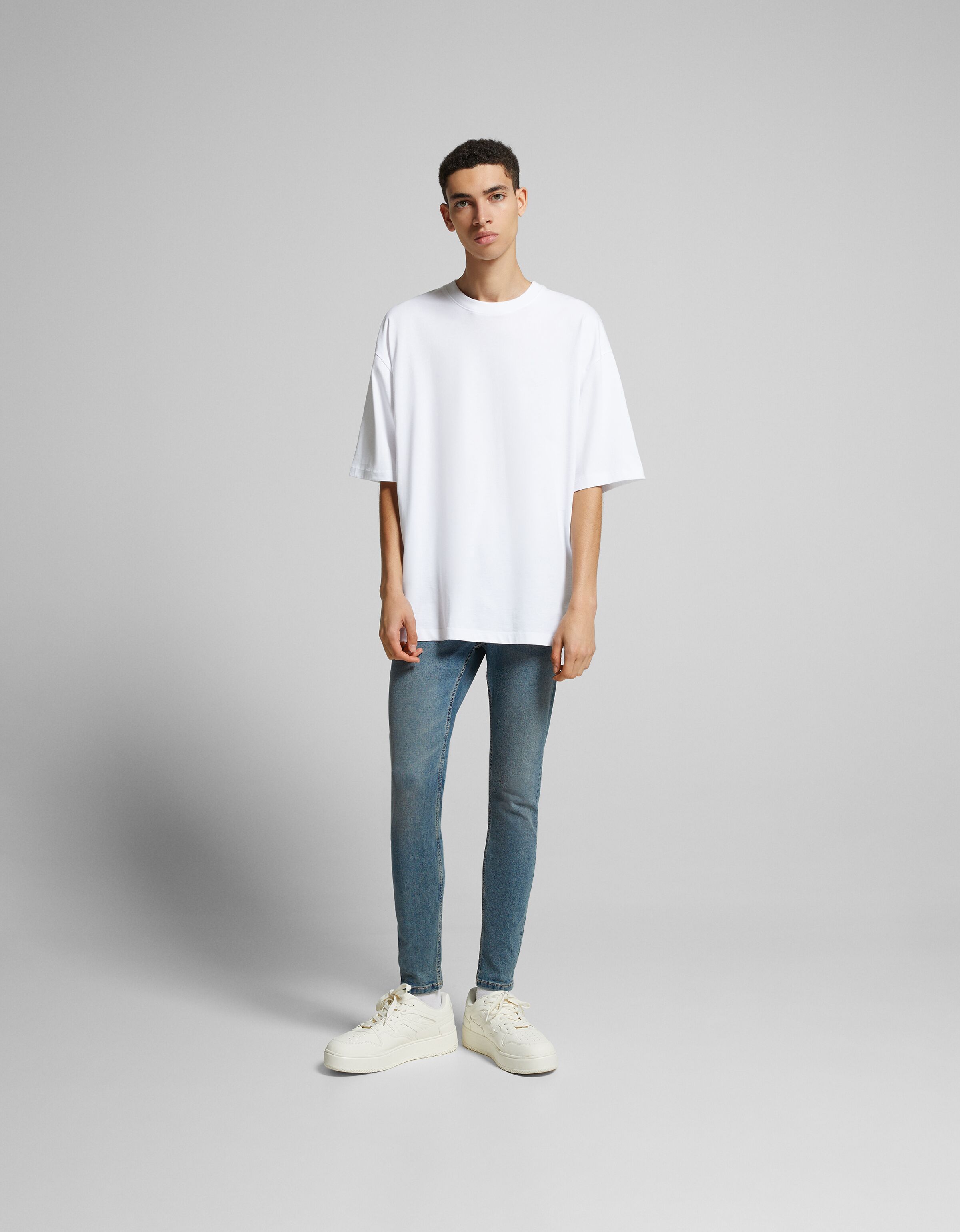 Bershka super 2025 skinny hombre