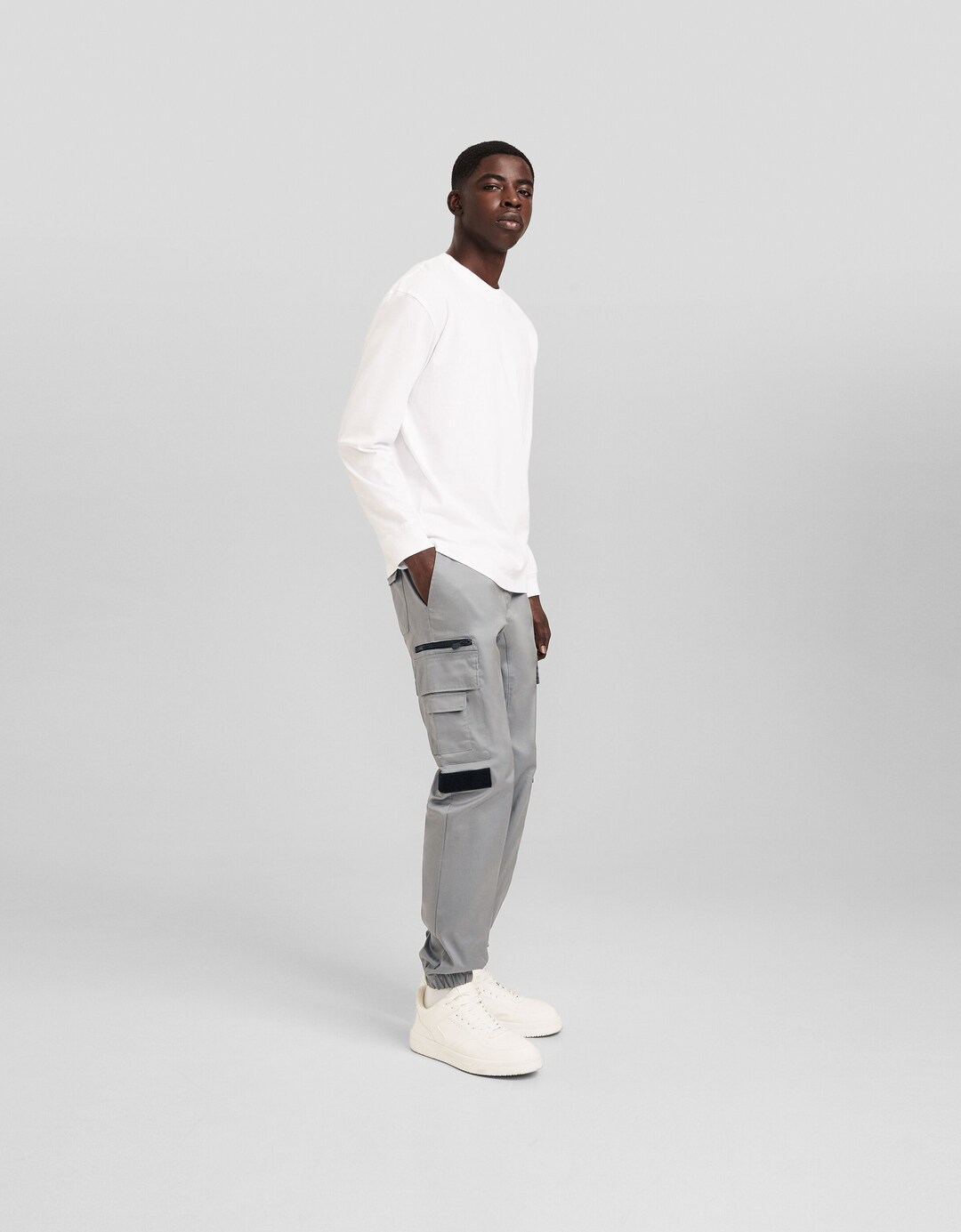 Cargo-Jogginghose aus Funktionsstoff mit mehreren Taschen