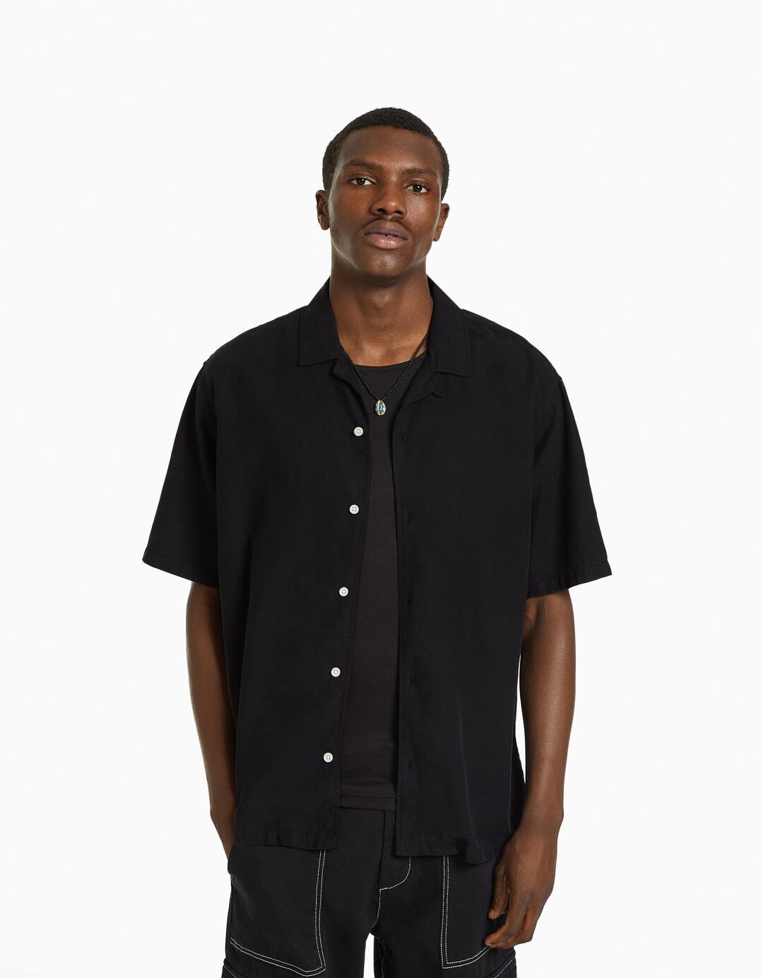 Relaxed fit short sleeve shirt