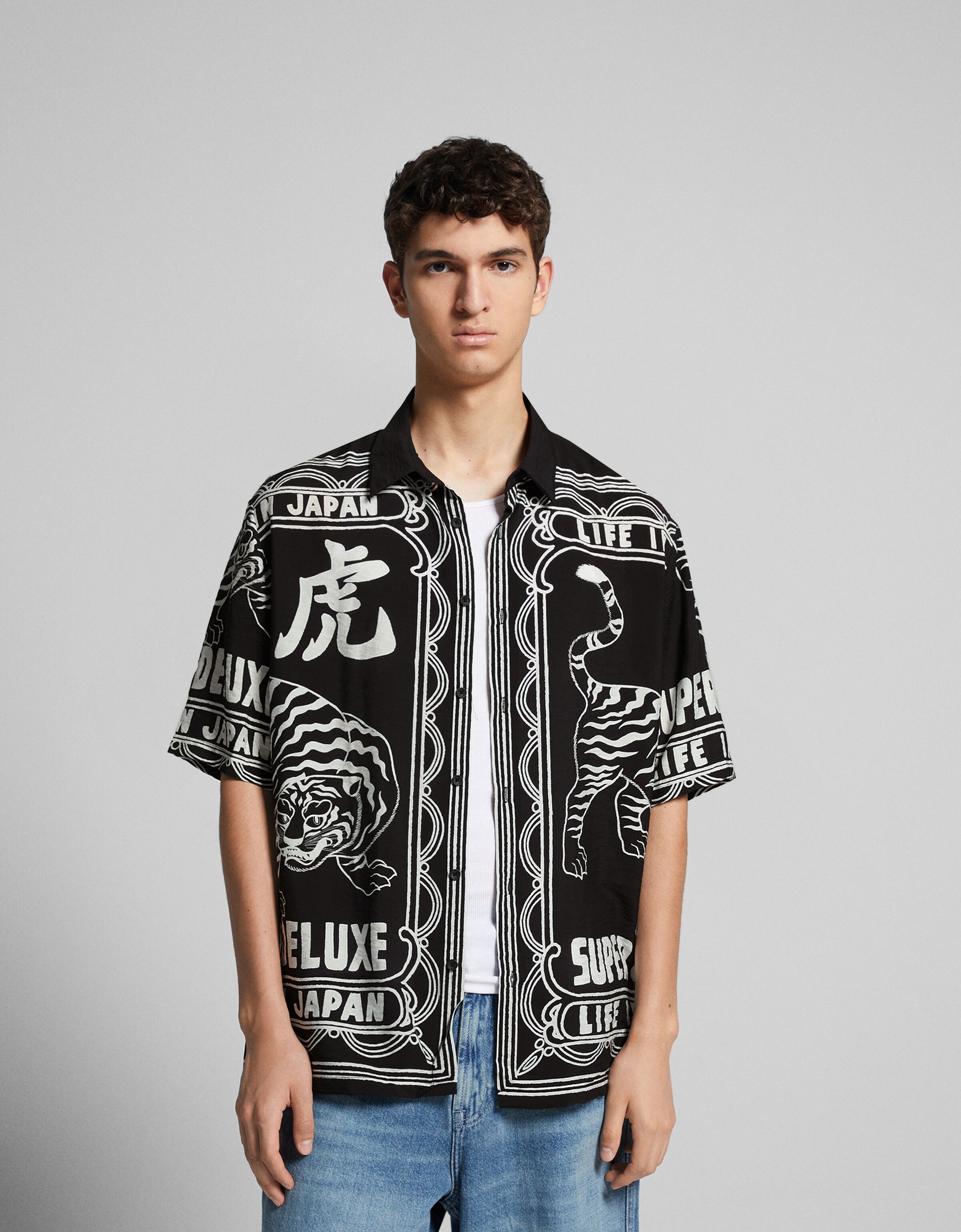 Printed short sleeve shirt - Shirts - Men | Bershka