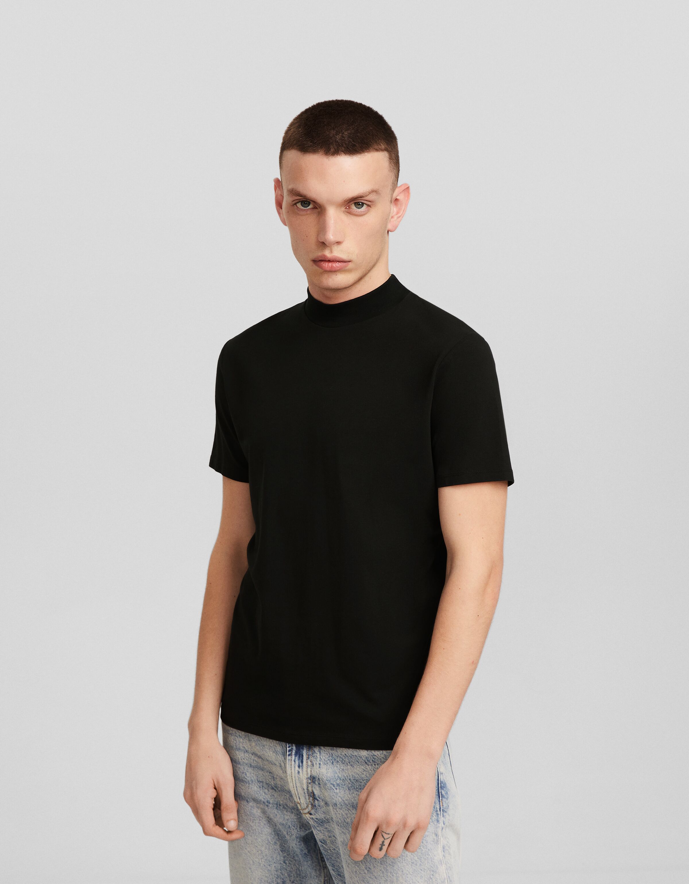 Short sleeve high neck T shirt Parilla test Men Bershka