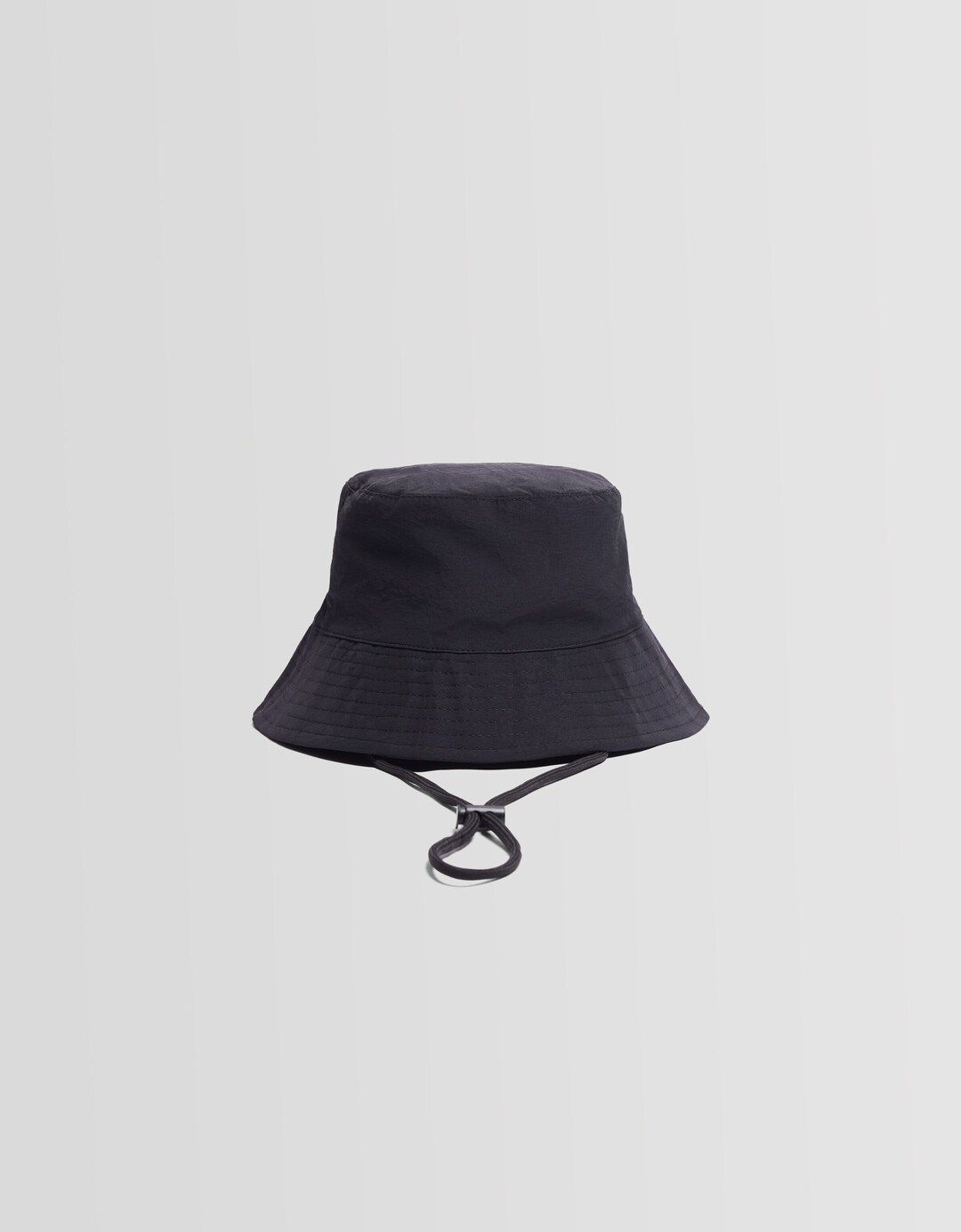 Bucket-Hat aus Nylon mit Schnüren