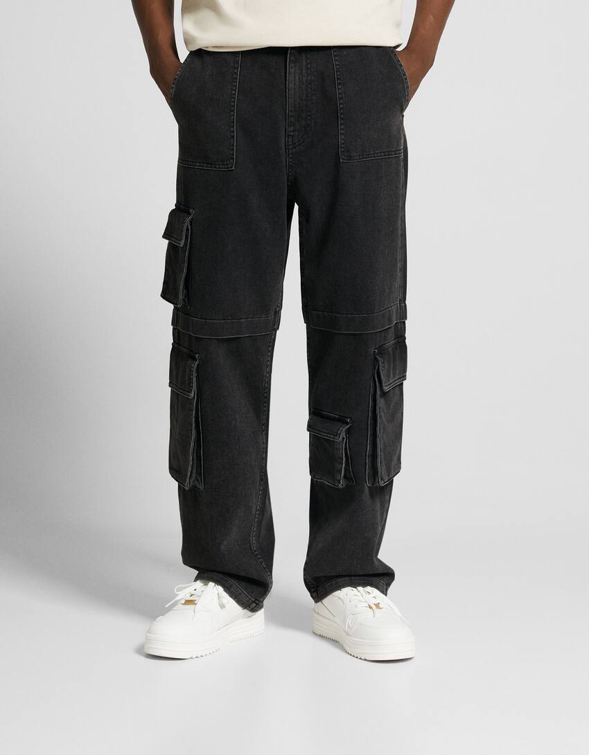 Multi-pocket baggy cargo jeans - Men | Bershka