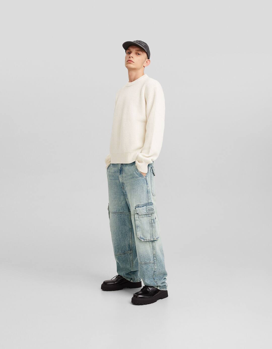 Faded-effect skater fit cargo jeans