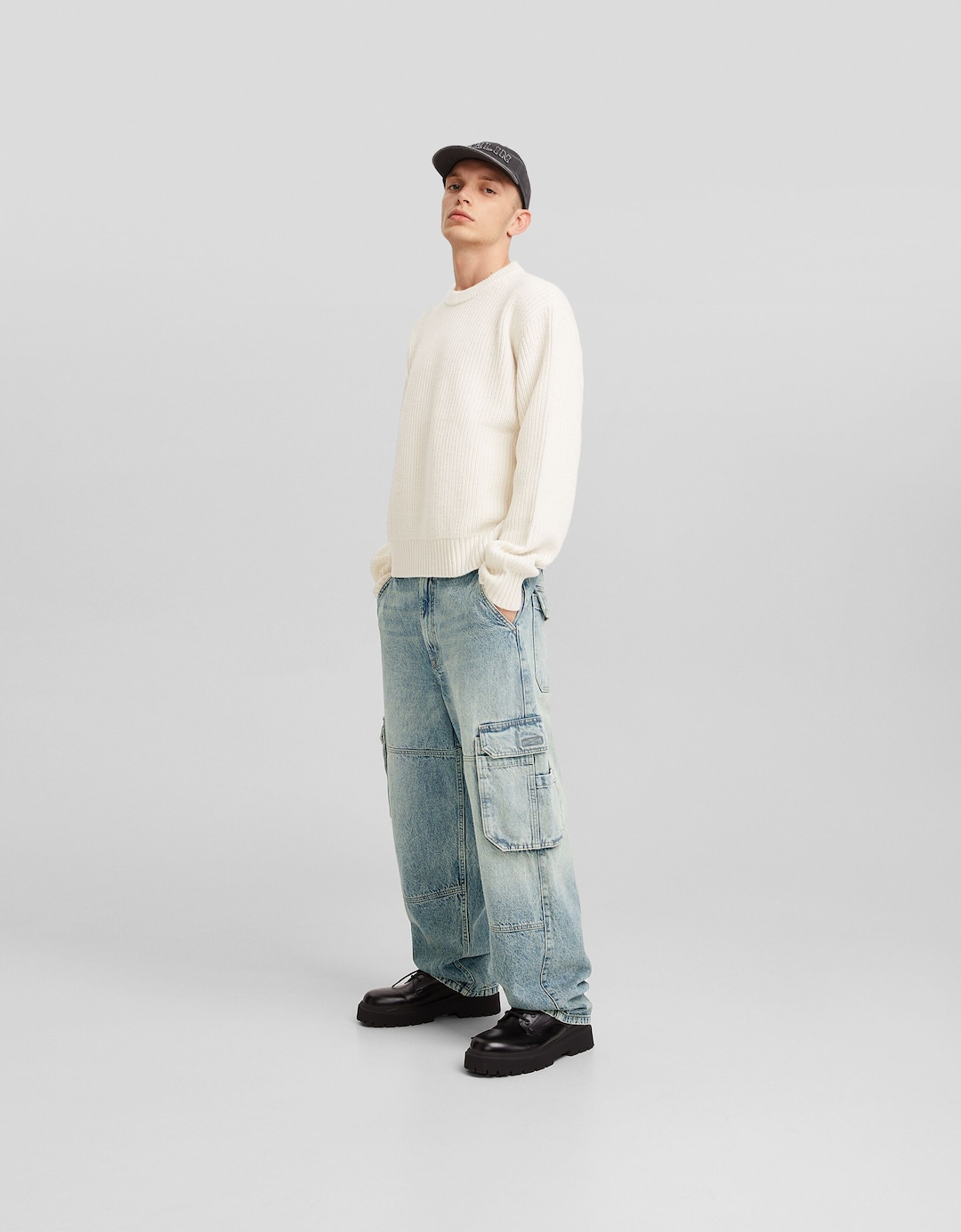 Skater fit cargo jeans met verwassen effect