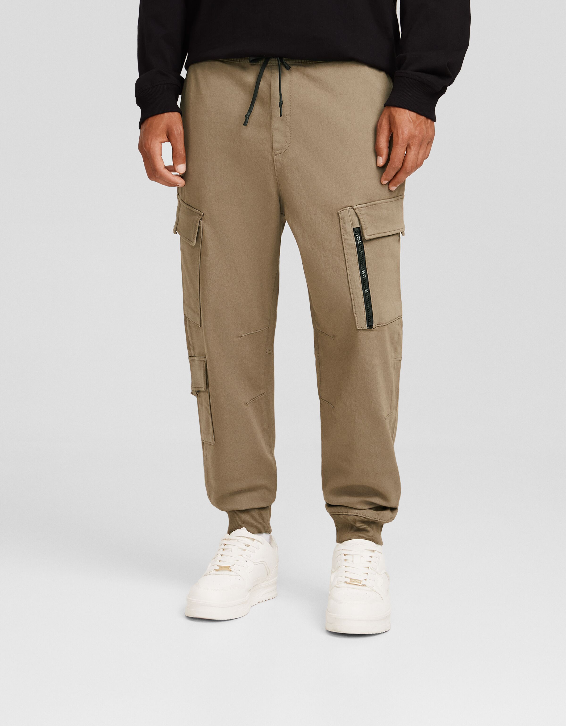 Pantalon jogger cargo slim SOLDES jusqu 70 Homme Bershka