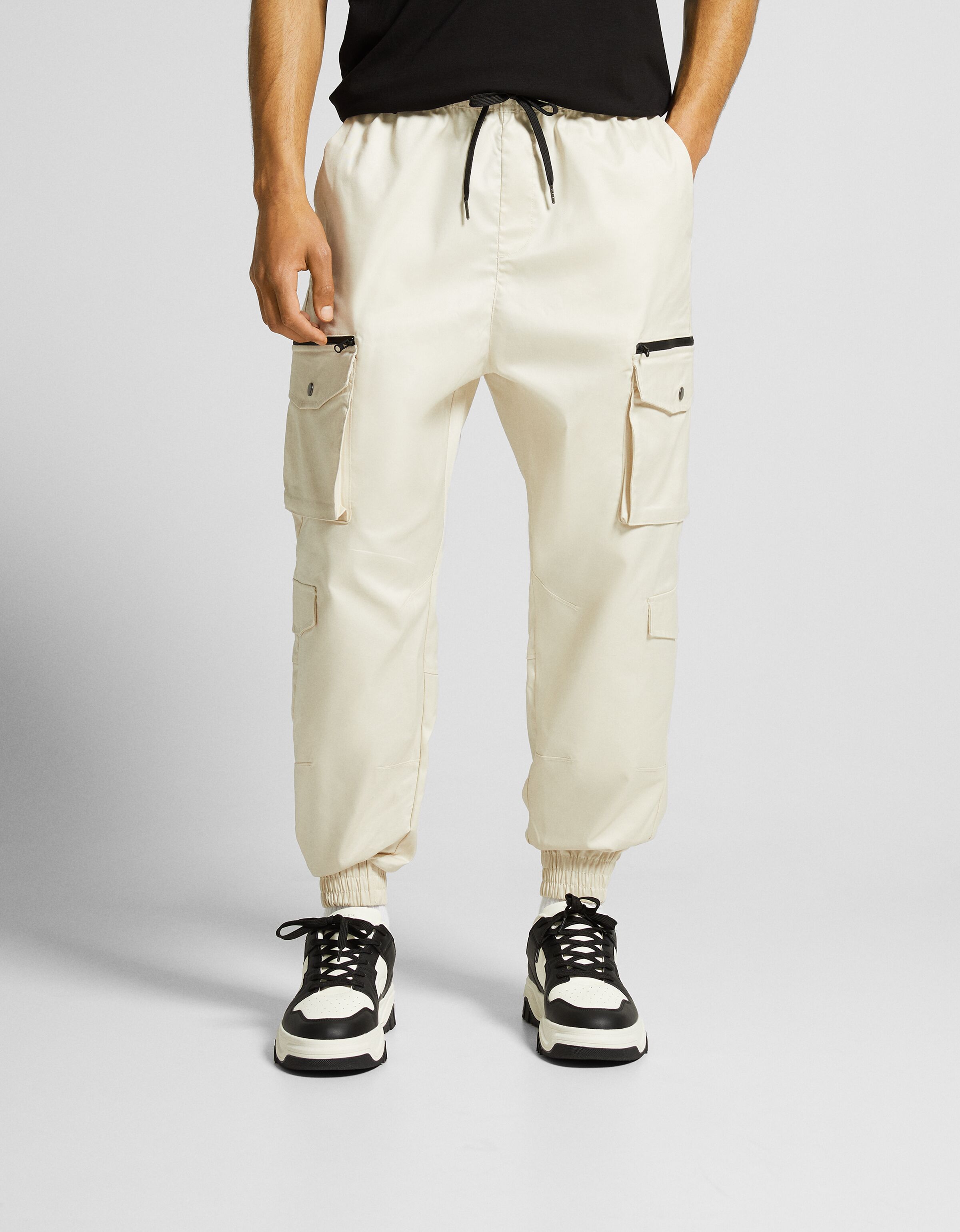 Pantalon chandal blanco bershka hot sale