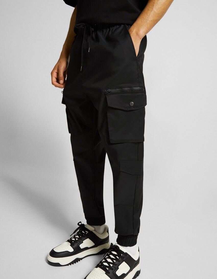 Jogger galtzak militarrak poltsiko anitzekin-Beltza-3
