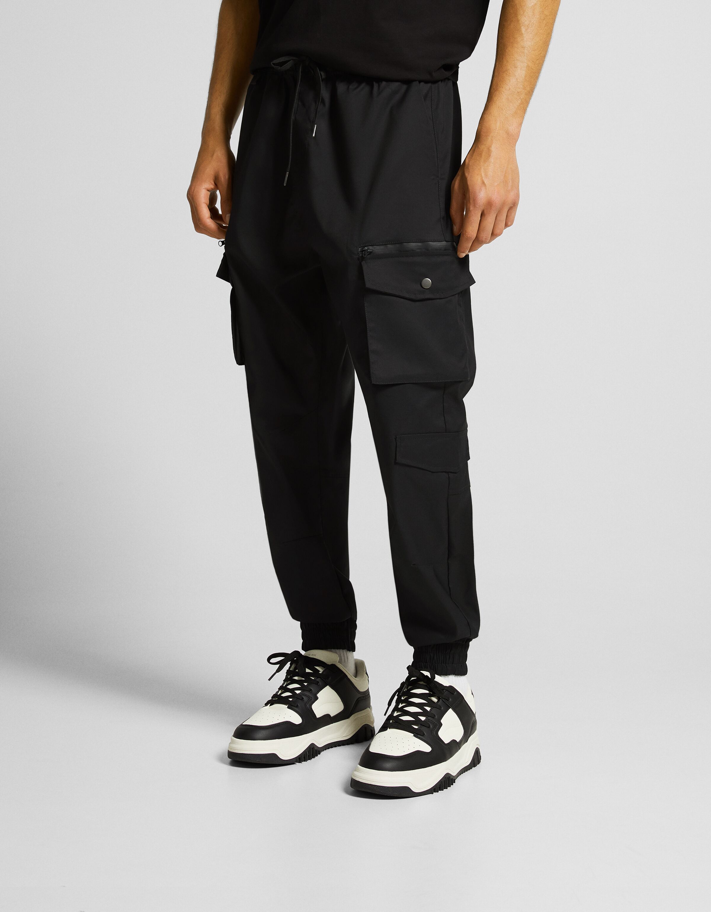 Multi cargo joggers Trousers Men Bershka