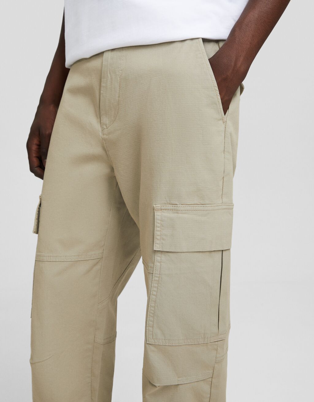 Adjustable wideleg cargo pants Men Bershka
