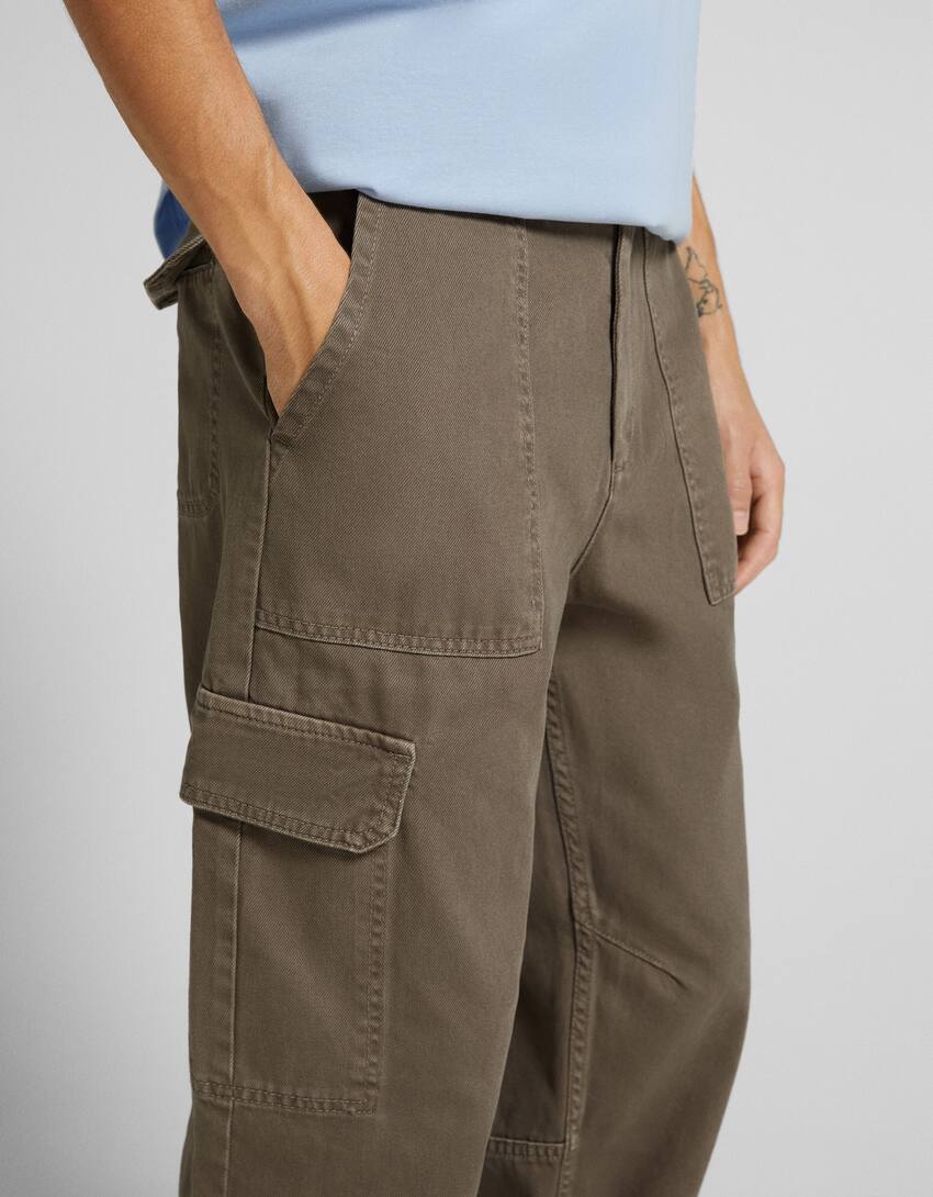Cotton cargo trousers-Brown-3