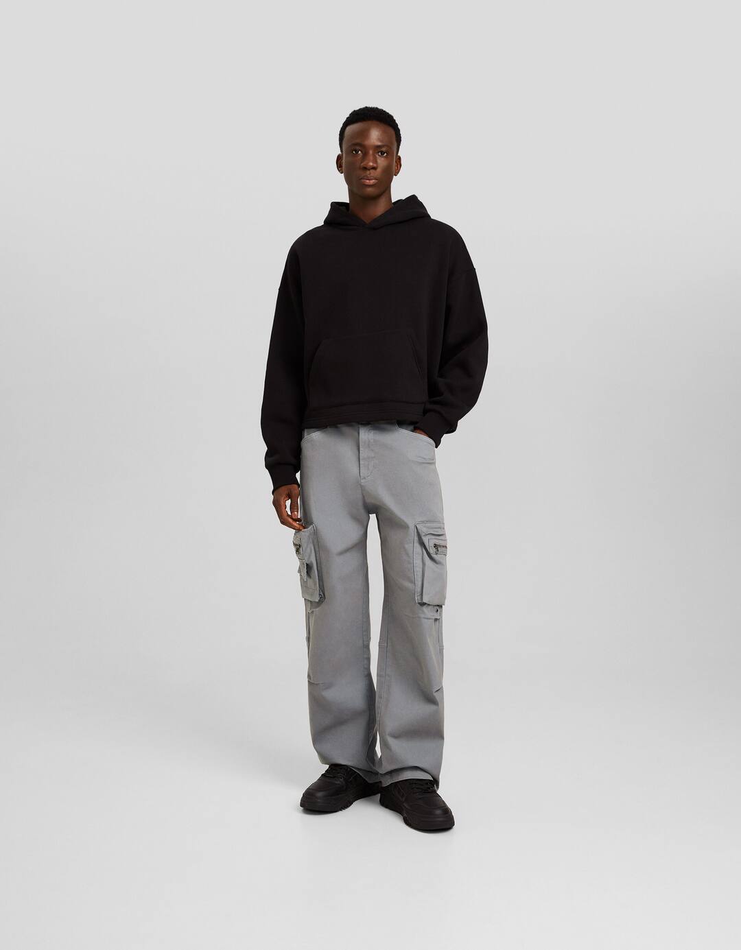 Baggy cargo trousers with zips
