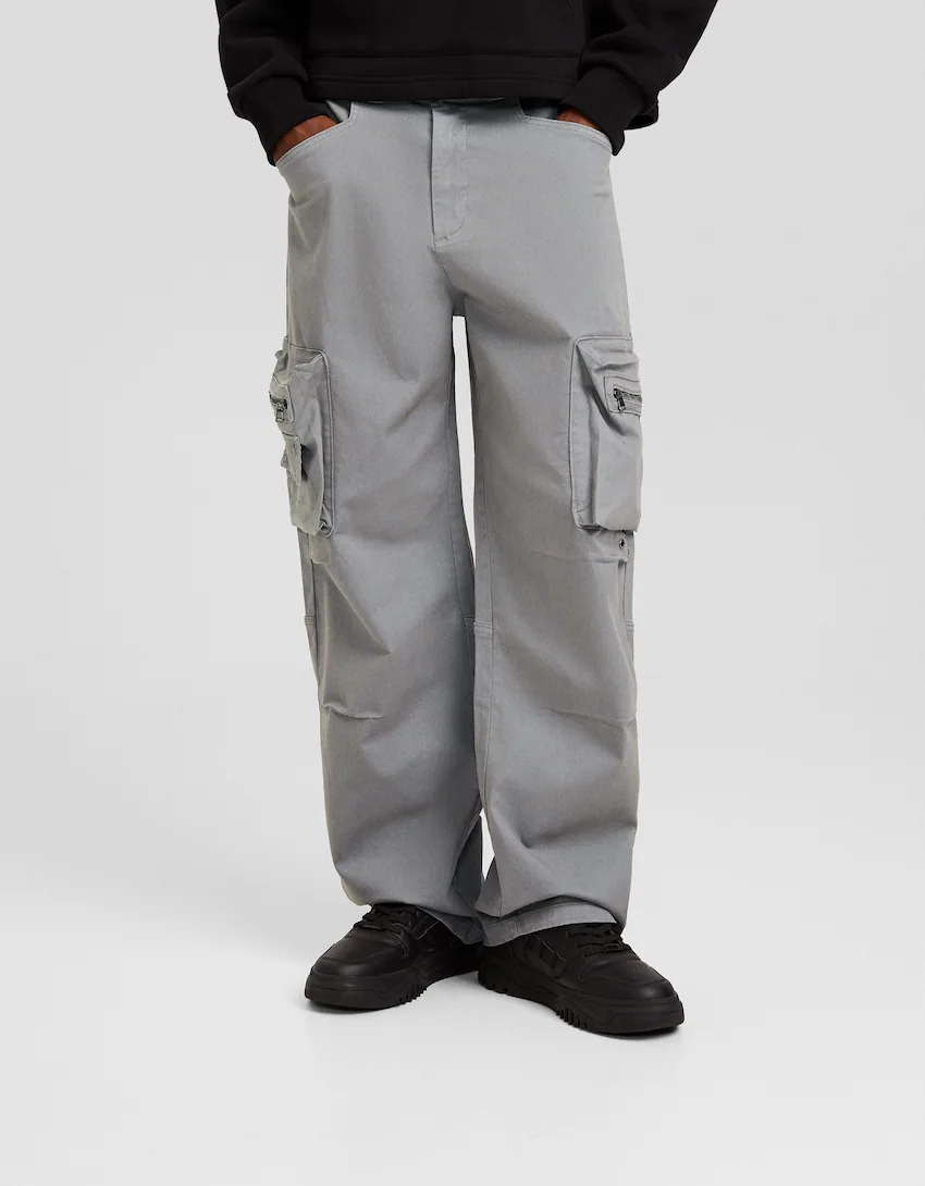 Baggy cargo trousers with zips - Men