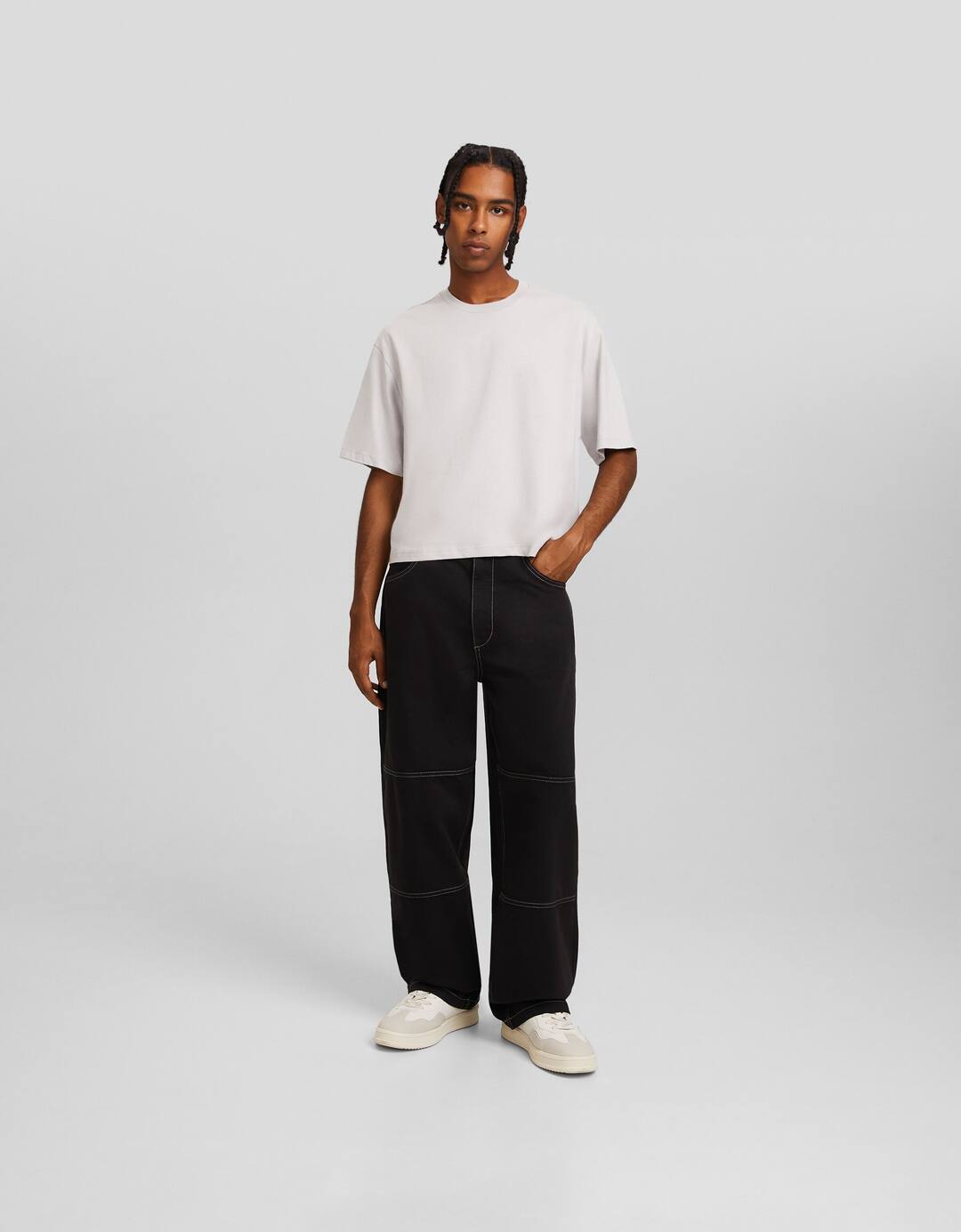 Baggy skater trousers