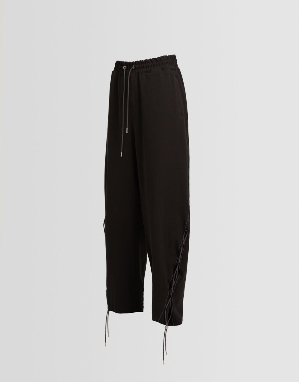 Pantaloni vinile hotsell bershka