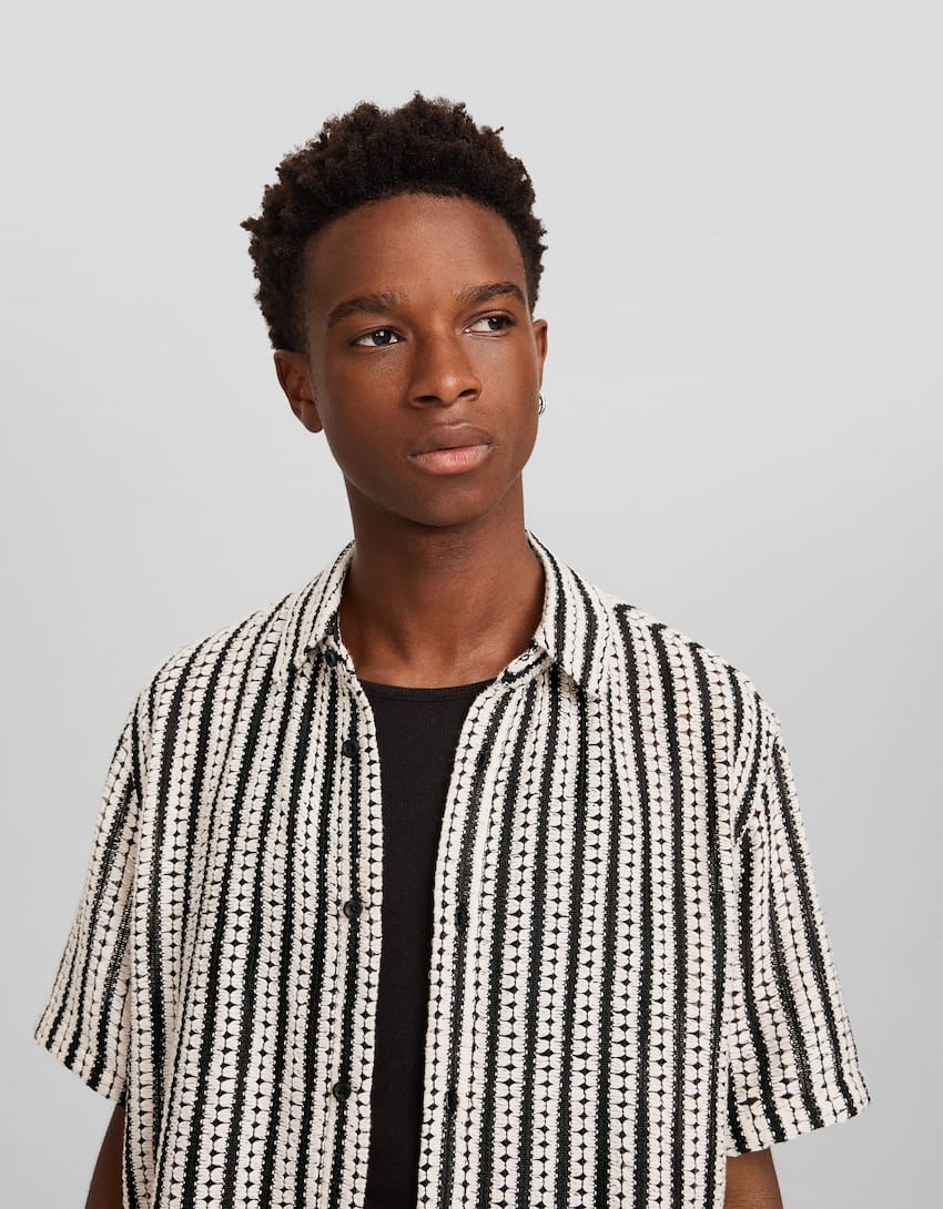 Open knit striped shirt with short sleeves - Men | Bershka