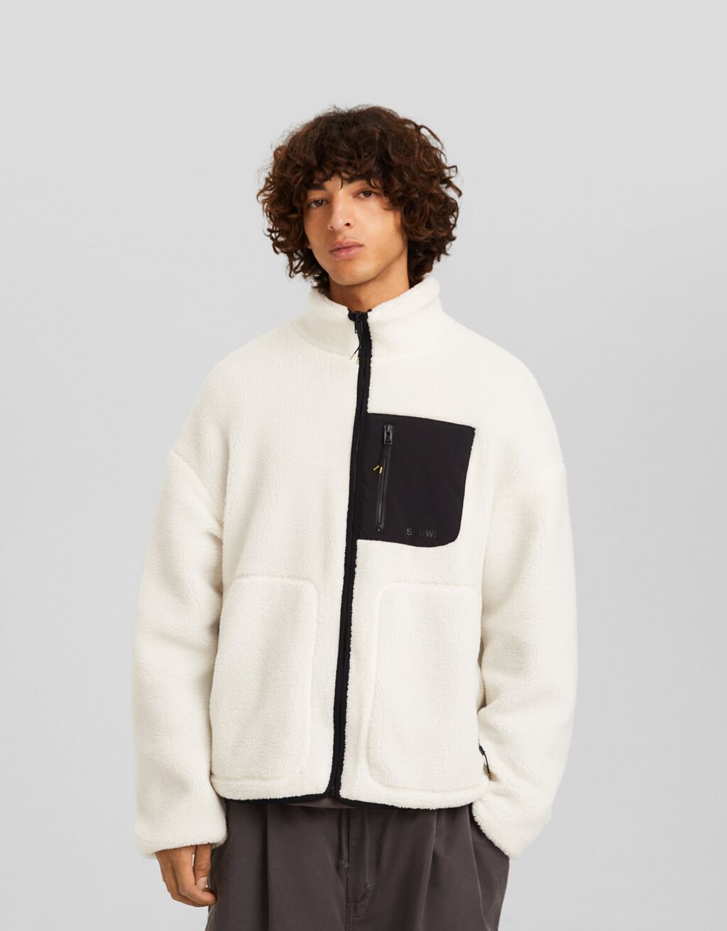 Куртка из искусственной овчины с карманом из ткани