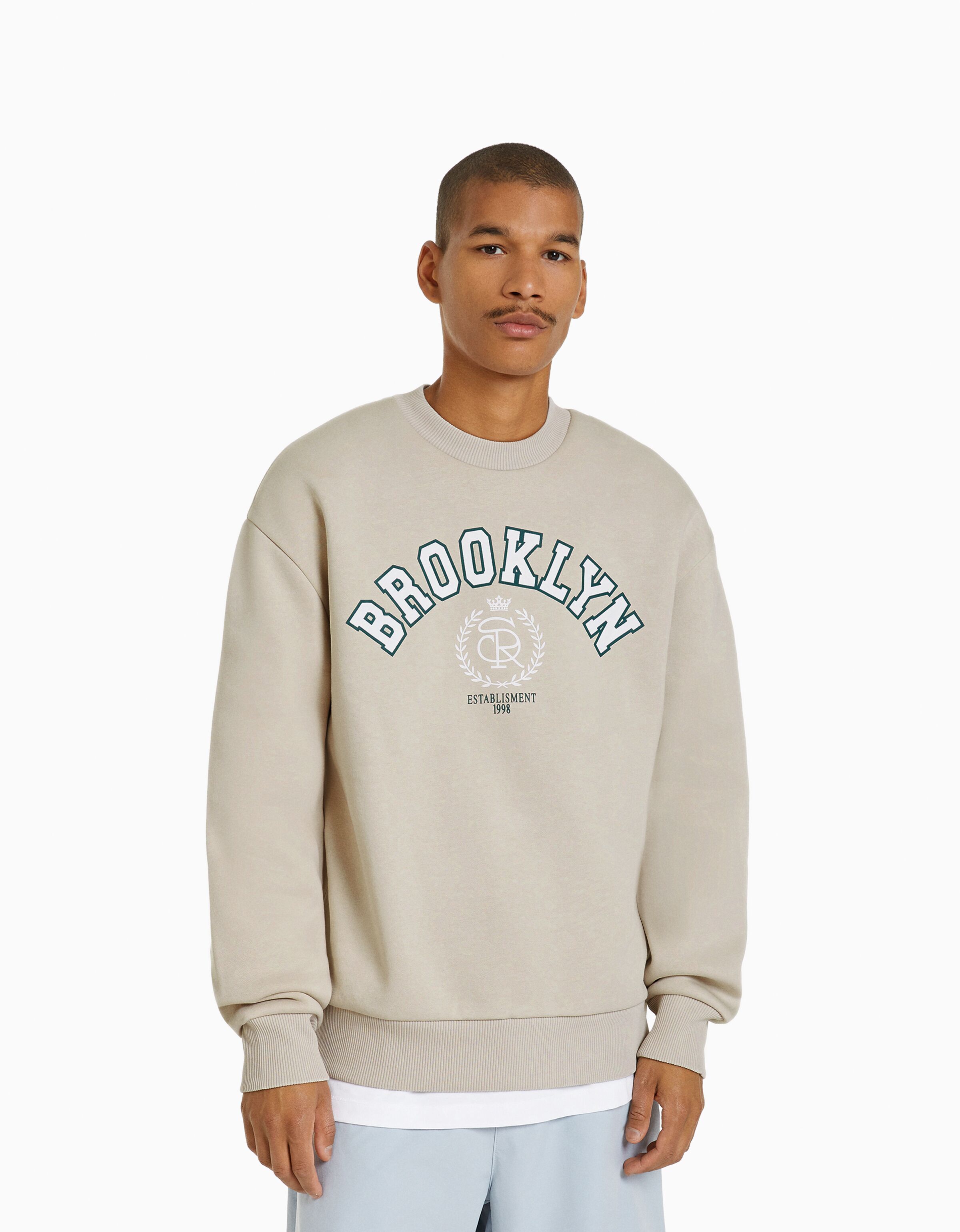 Brooklyn print round neck sweatshirt Men Bershka