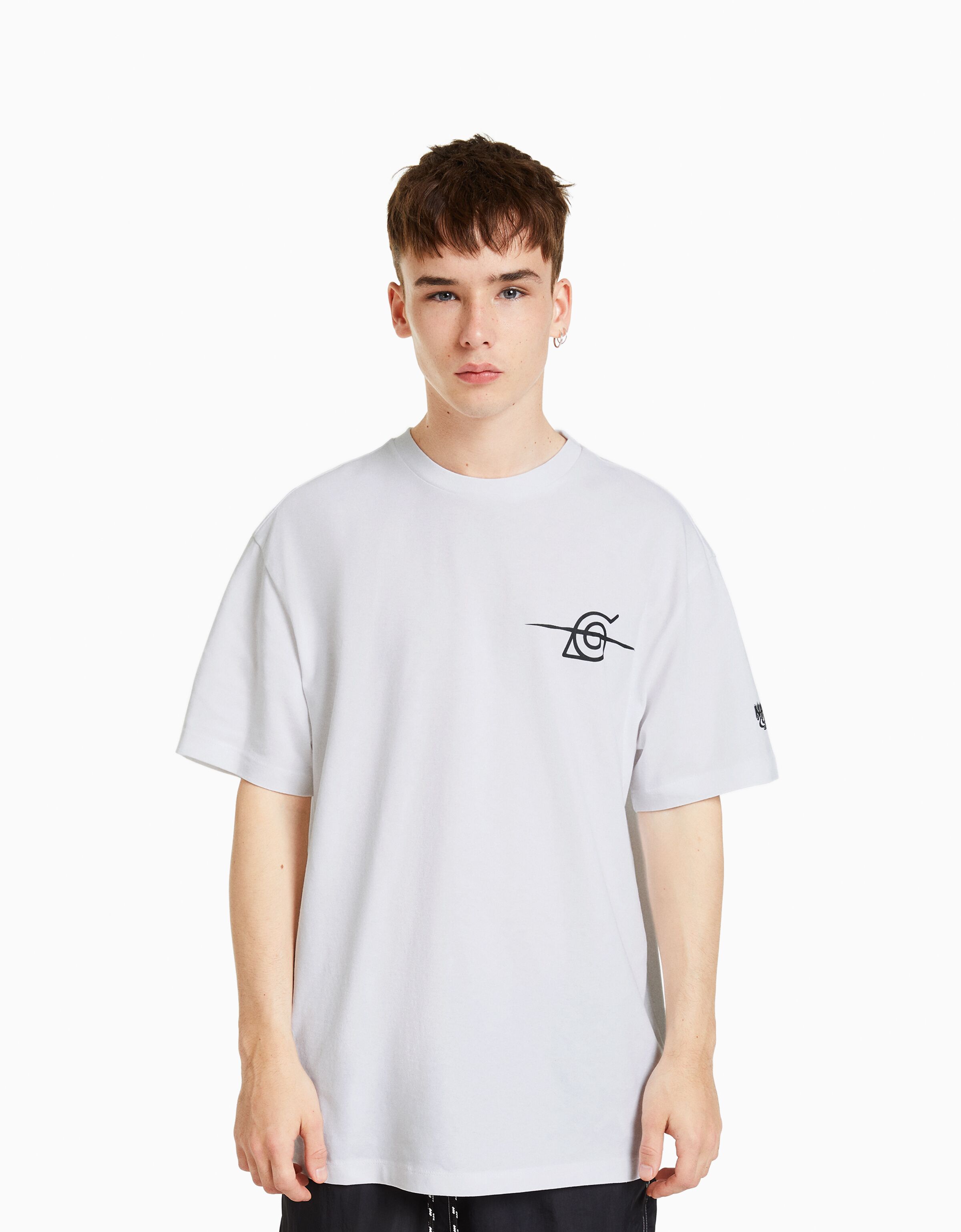 Bershka hot sale sasuke shirt