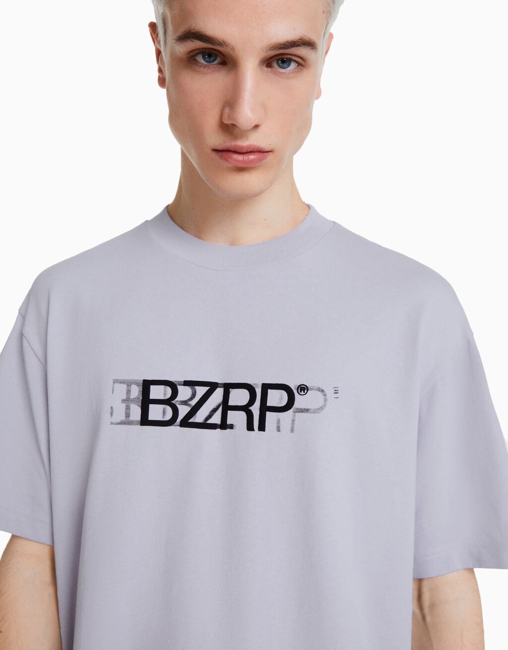 BERSHKA ft. BIZARRAP print boxy fit T-shirt - Women | Bershka