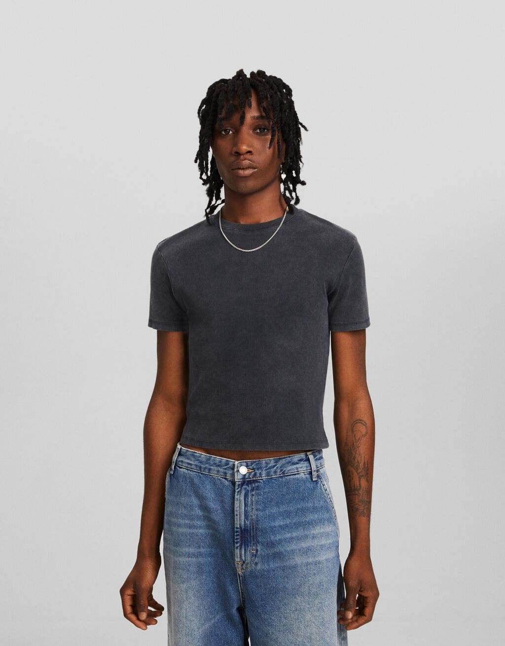 T shirt manches courtes cropped effet d lav Homme Bershka