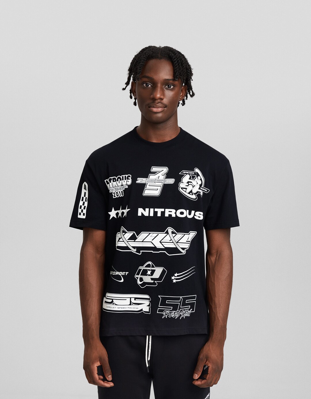 Camiseta manga corta boxy fit racing bordado