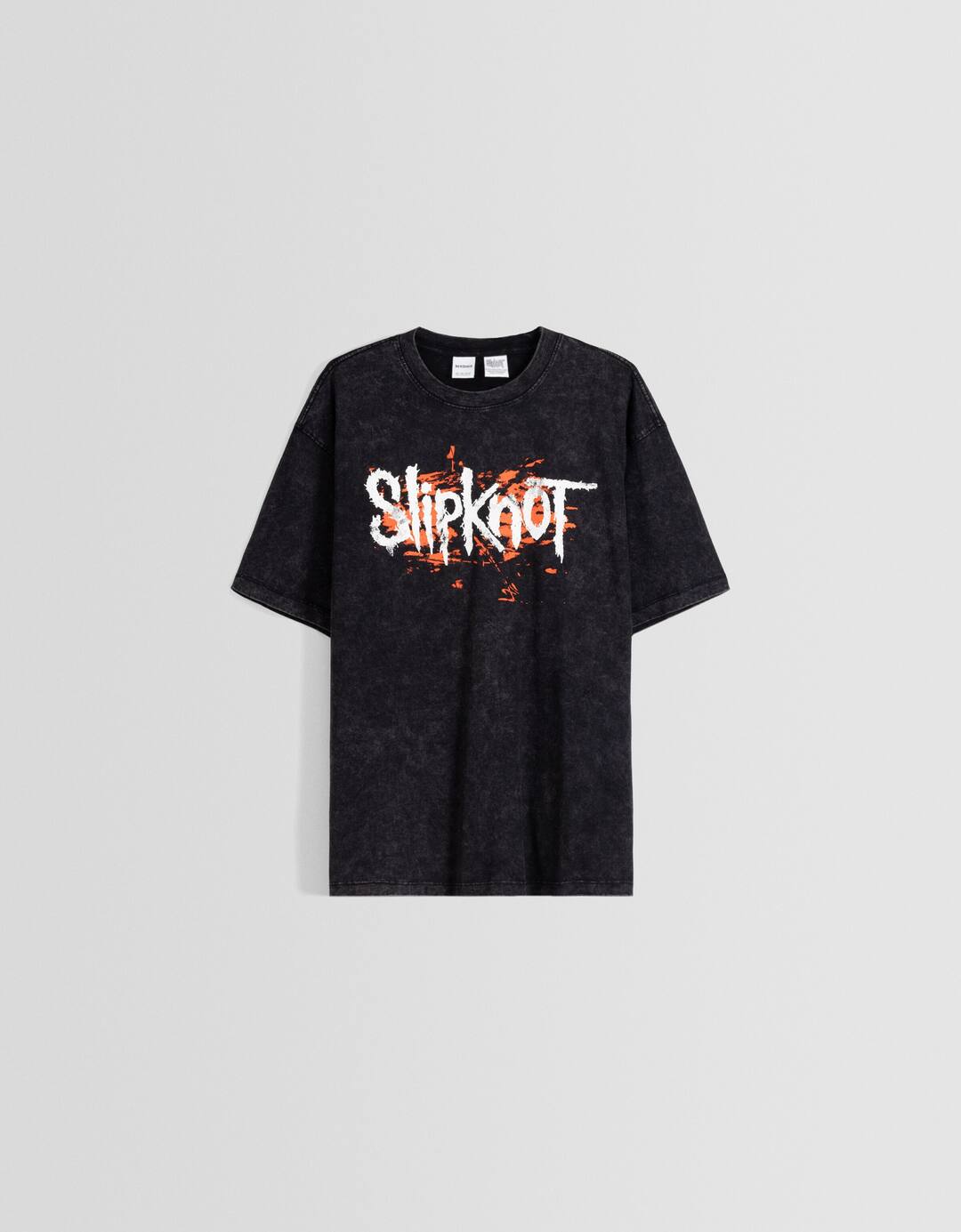 Kaus gambar Slipknot dengan lengan pendek dan boxy fit