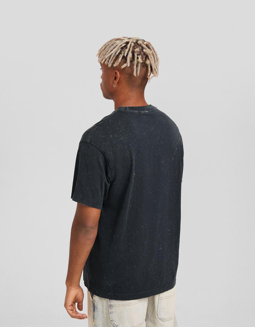 تيشرت بطبعة كلاود مونت بلش باهت بأكمام قصيرة-رمادي داكن-1