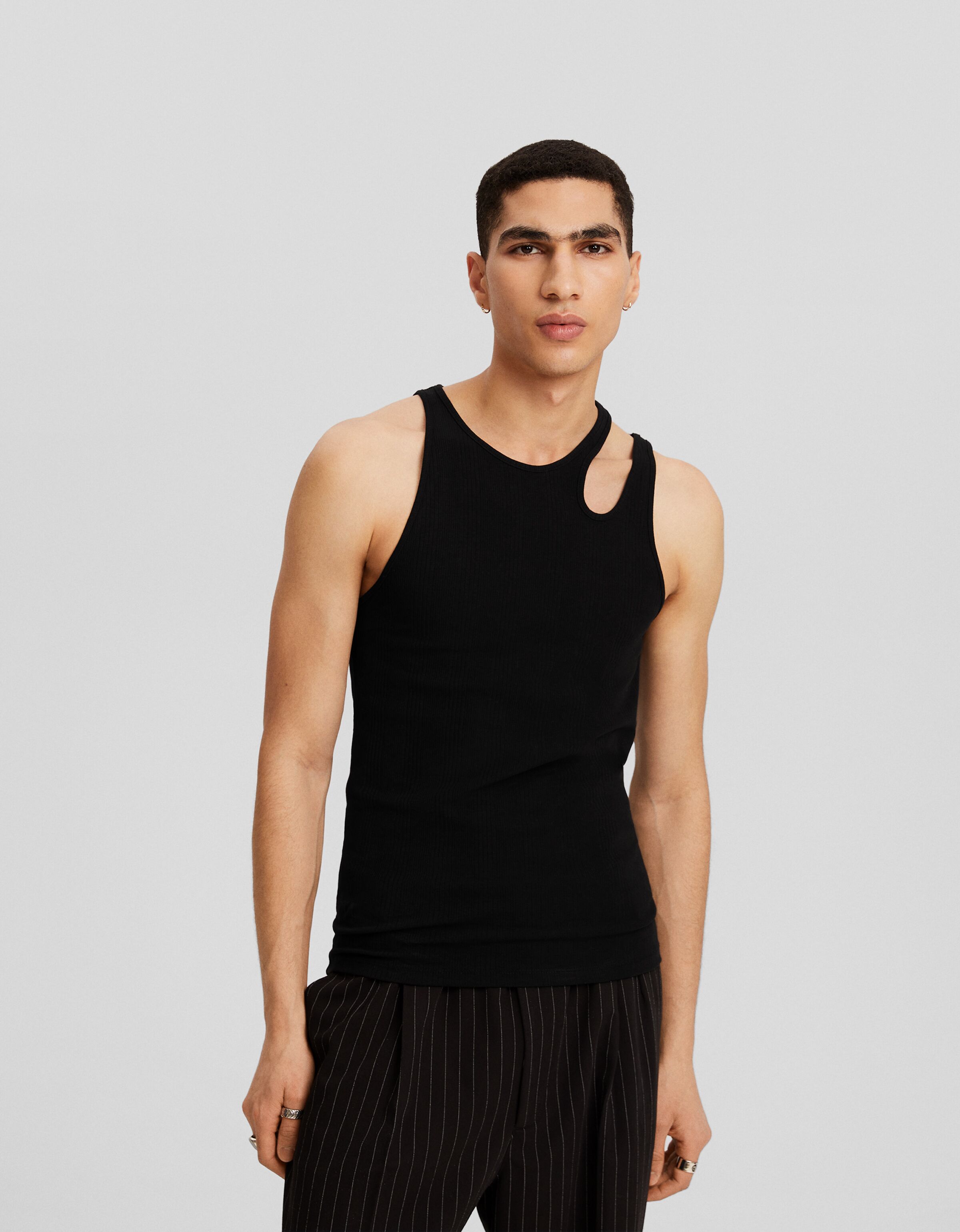 Camiseta tirantes bershka online