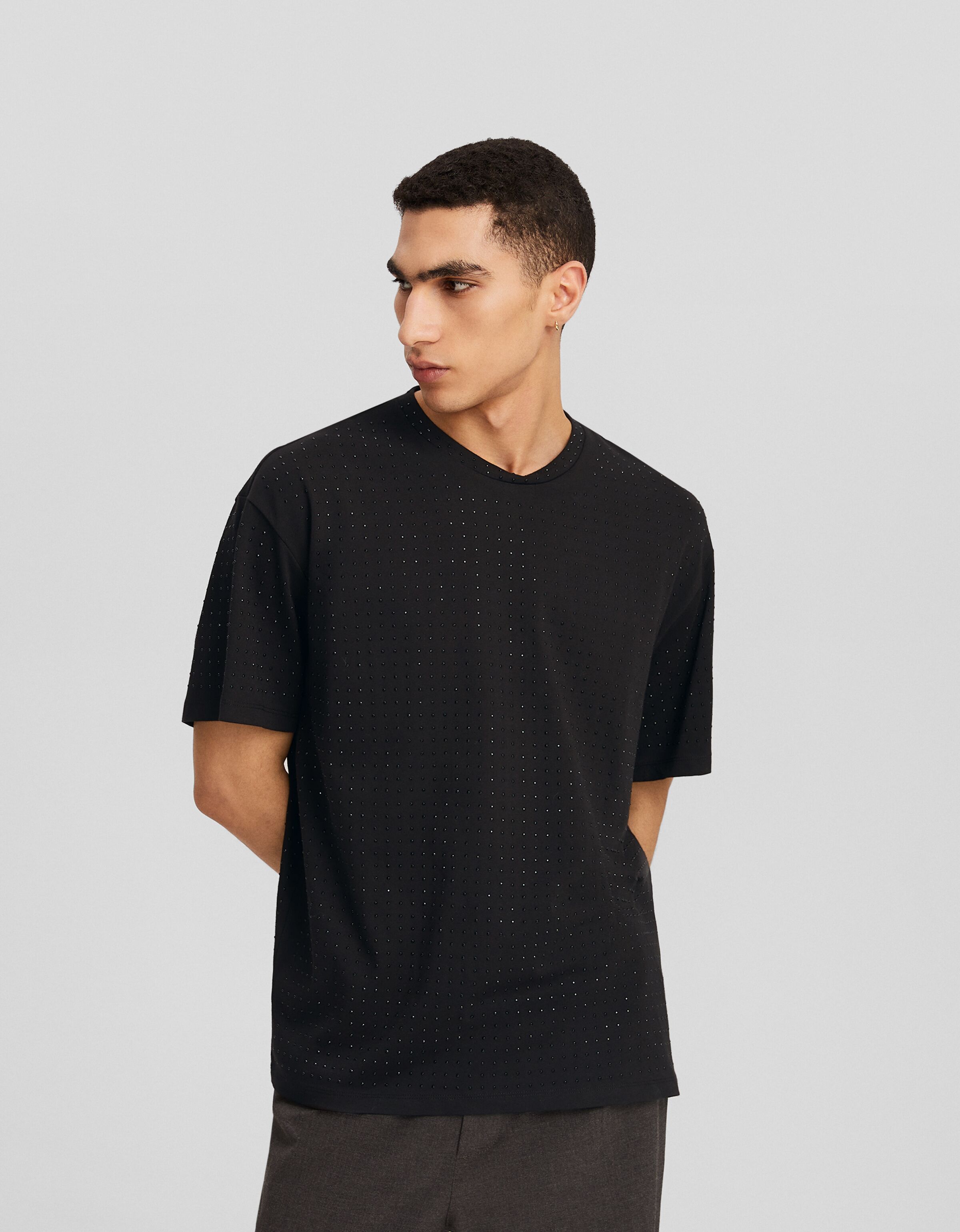 Camiseta outlet hombreras bershka