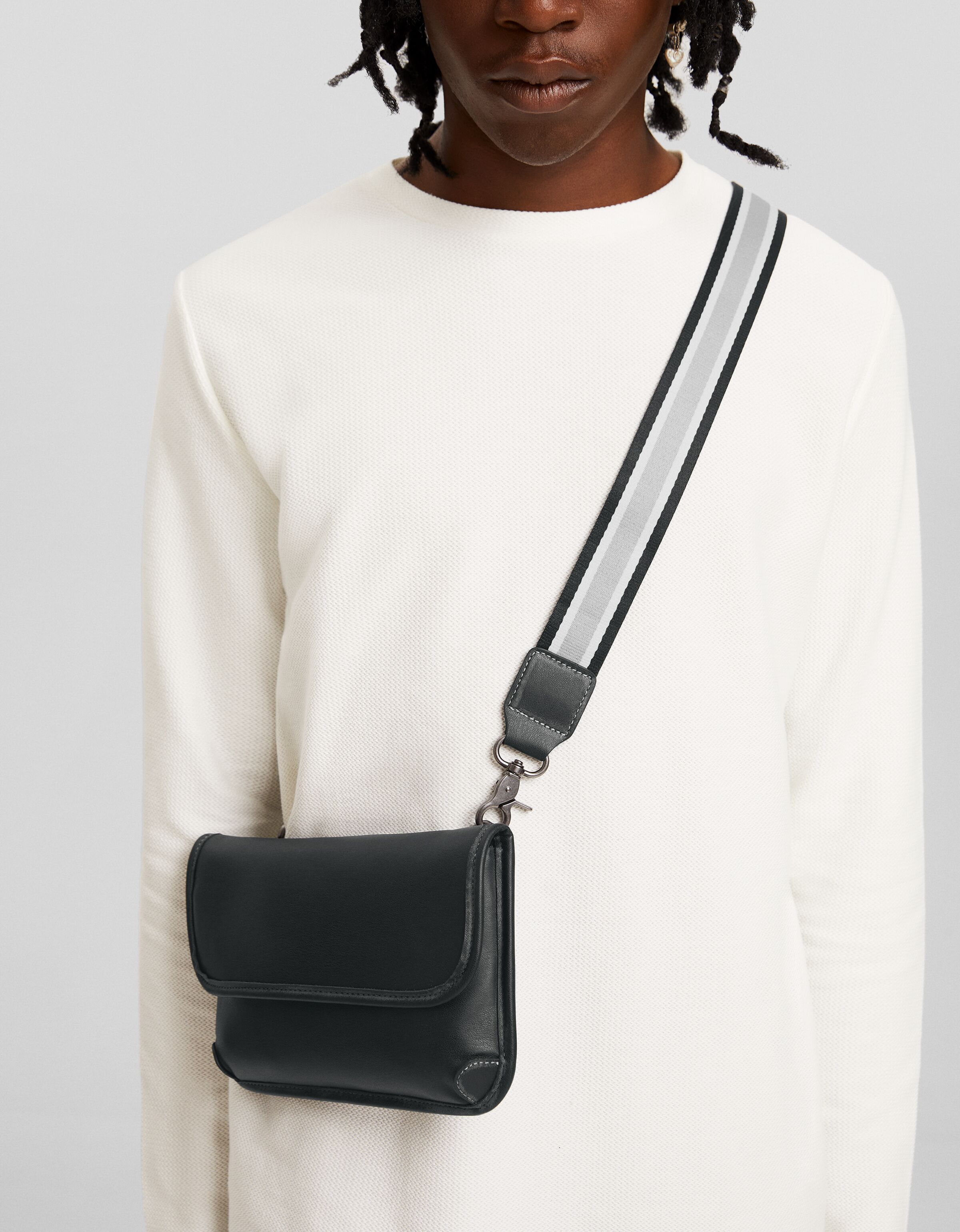 Crossbody bag with colourful strap Accessories Men Bershka