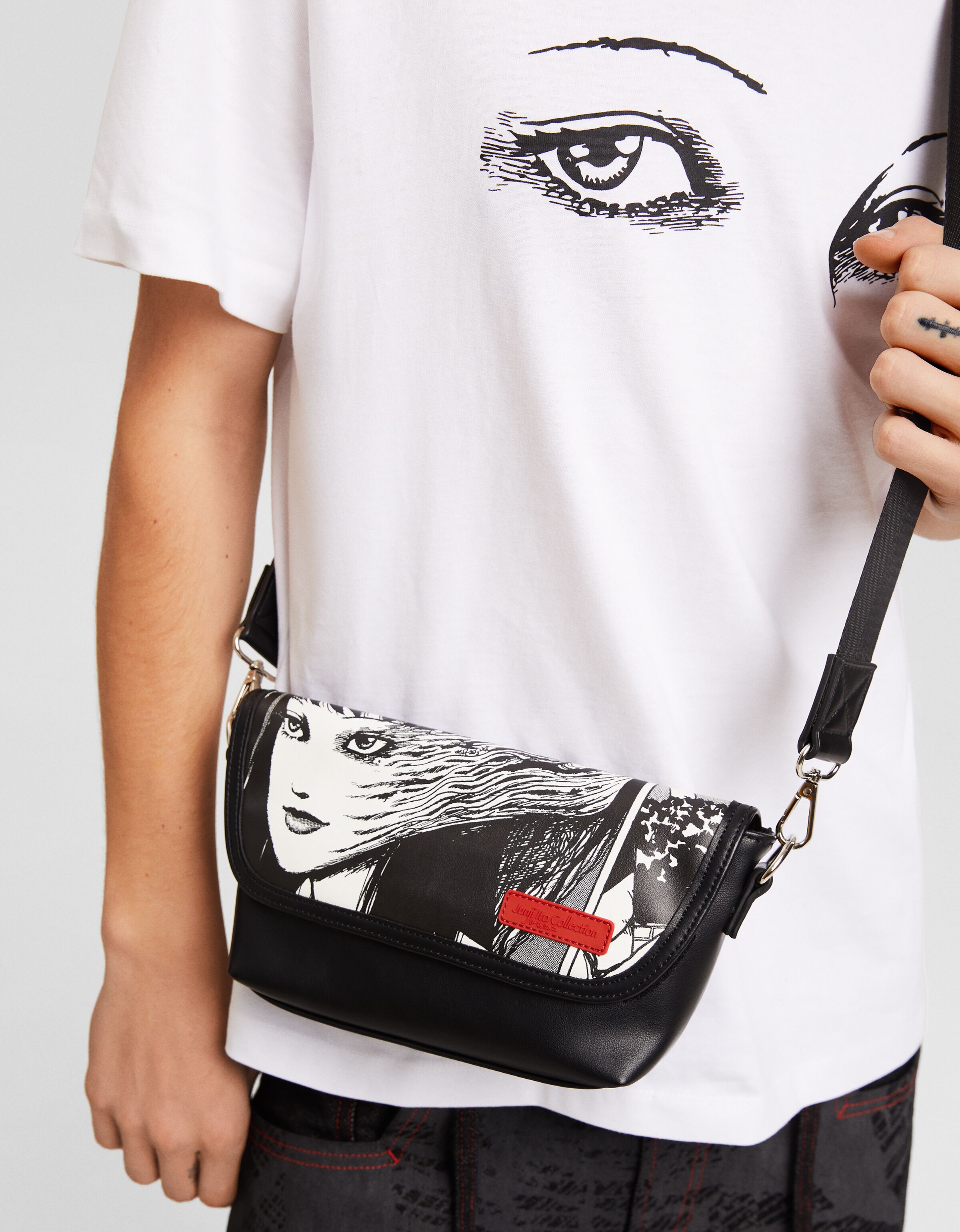 Bolsos bershka online 2020