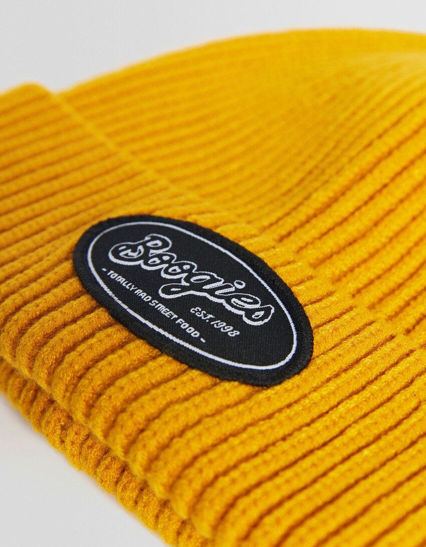 Beanie txano motz bazterkiduna adabakiarekin-Ziape kolorea-2