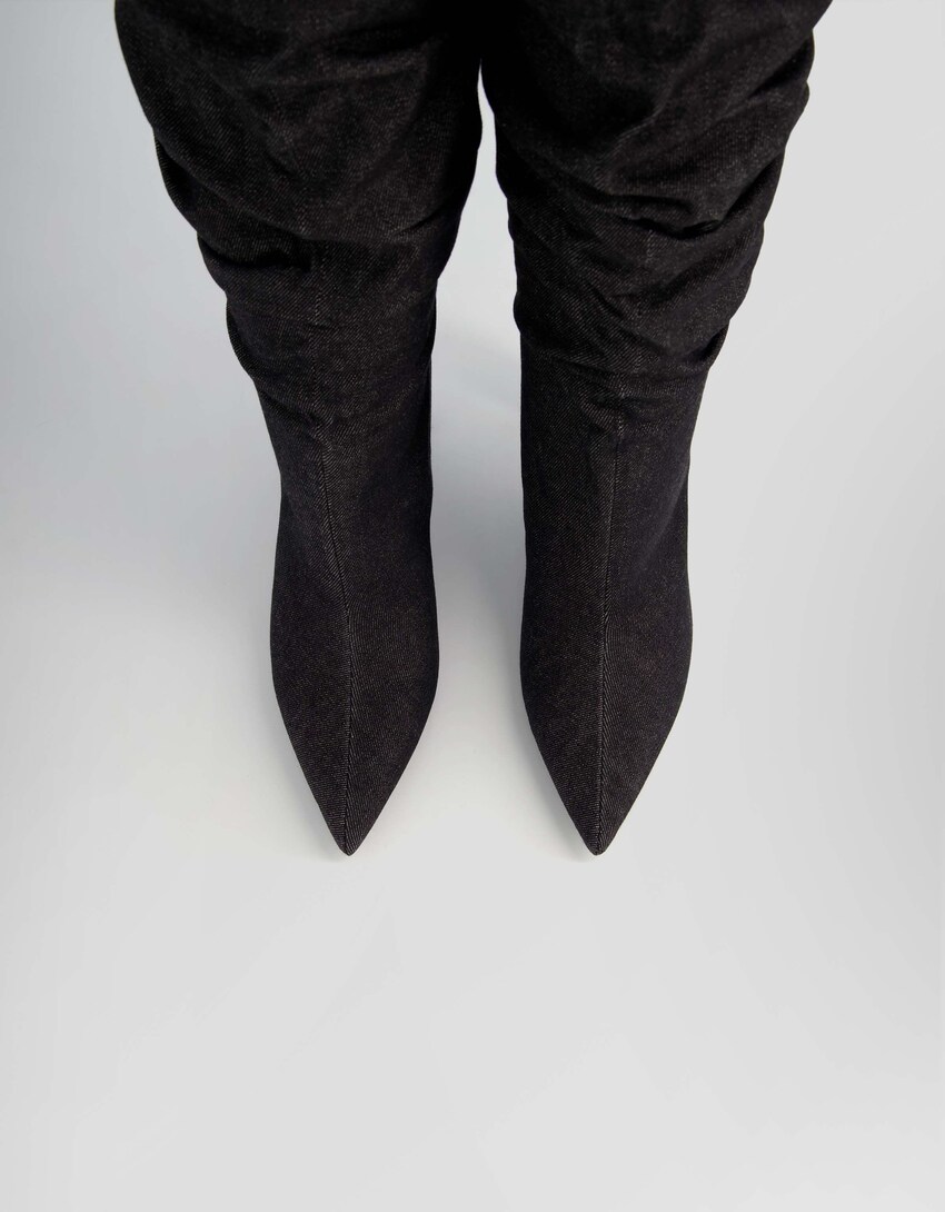 Slouchy-Absatzstiefel aus Denim-Schwarz-3