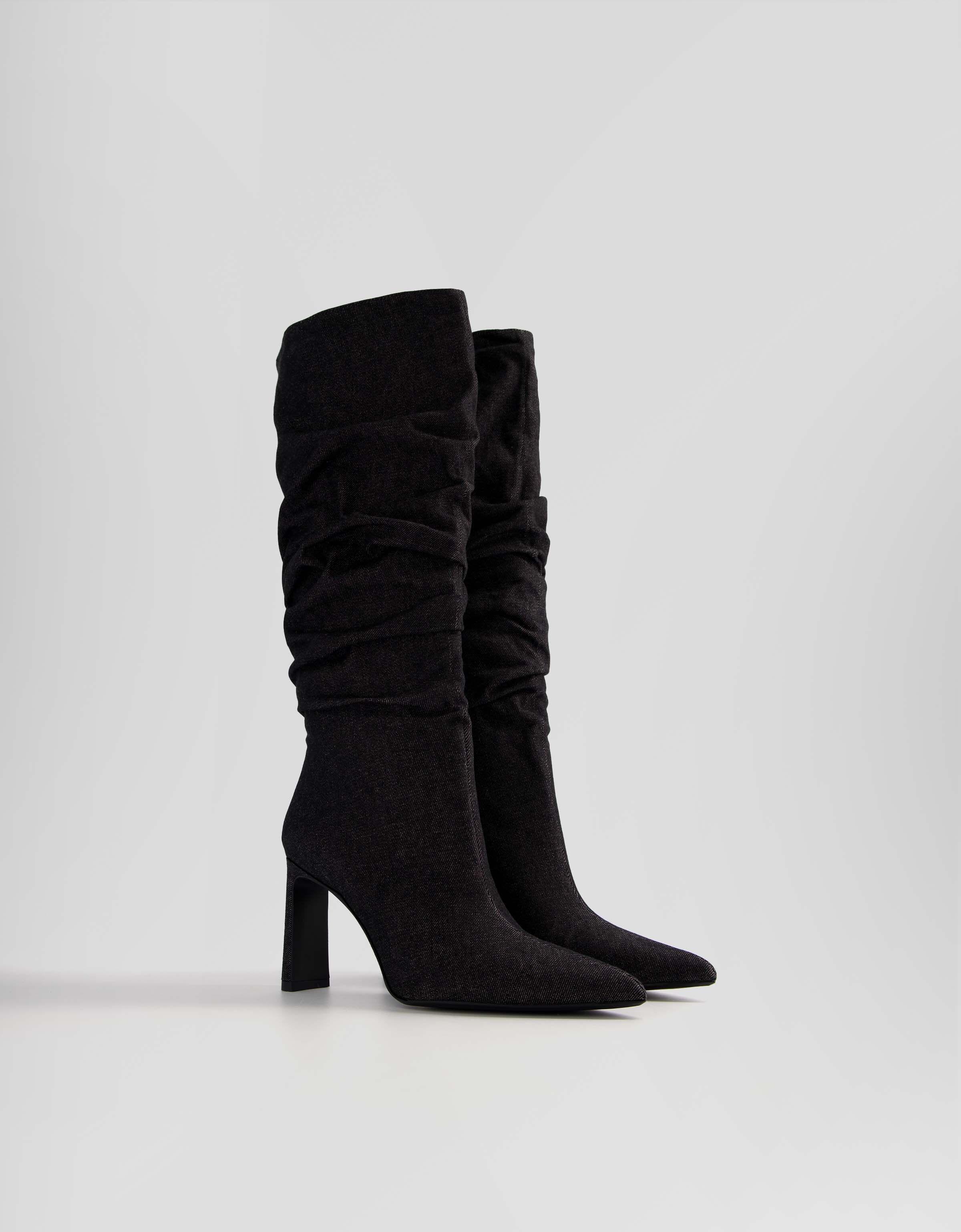 Stivali con frange sale zara