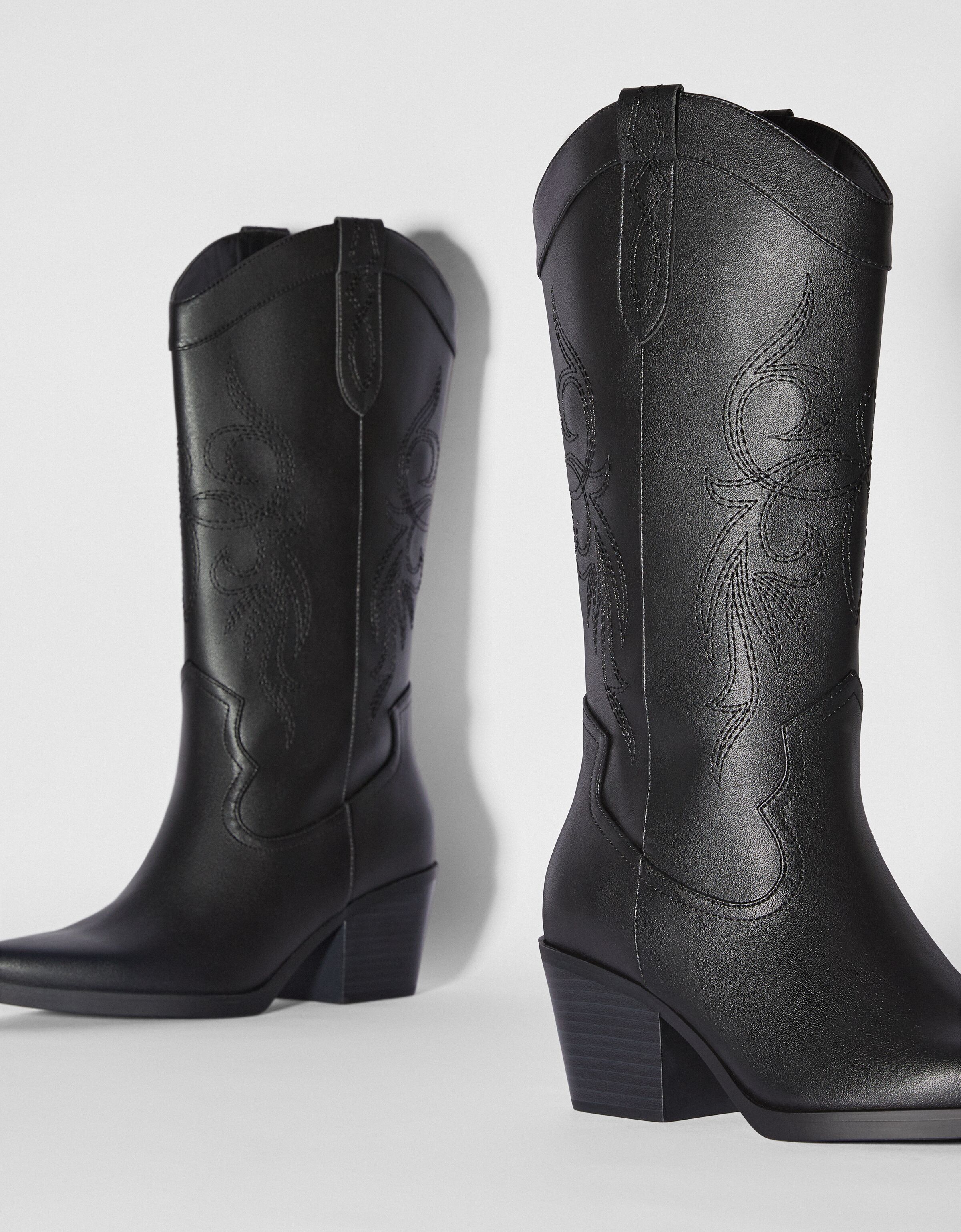 Heeled cowboy boots Women Bershka