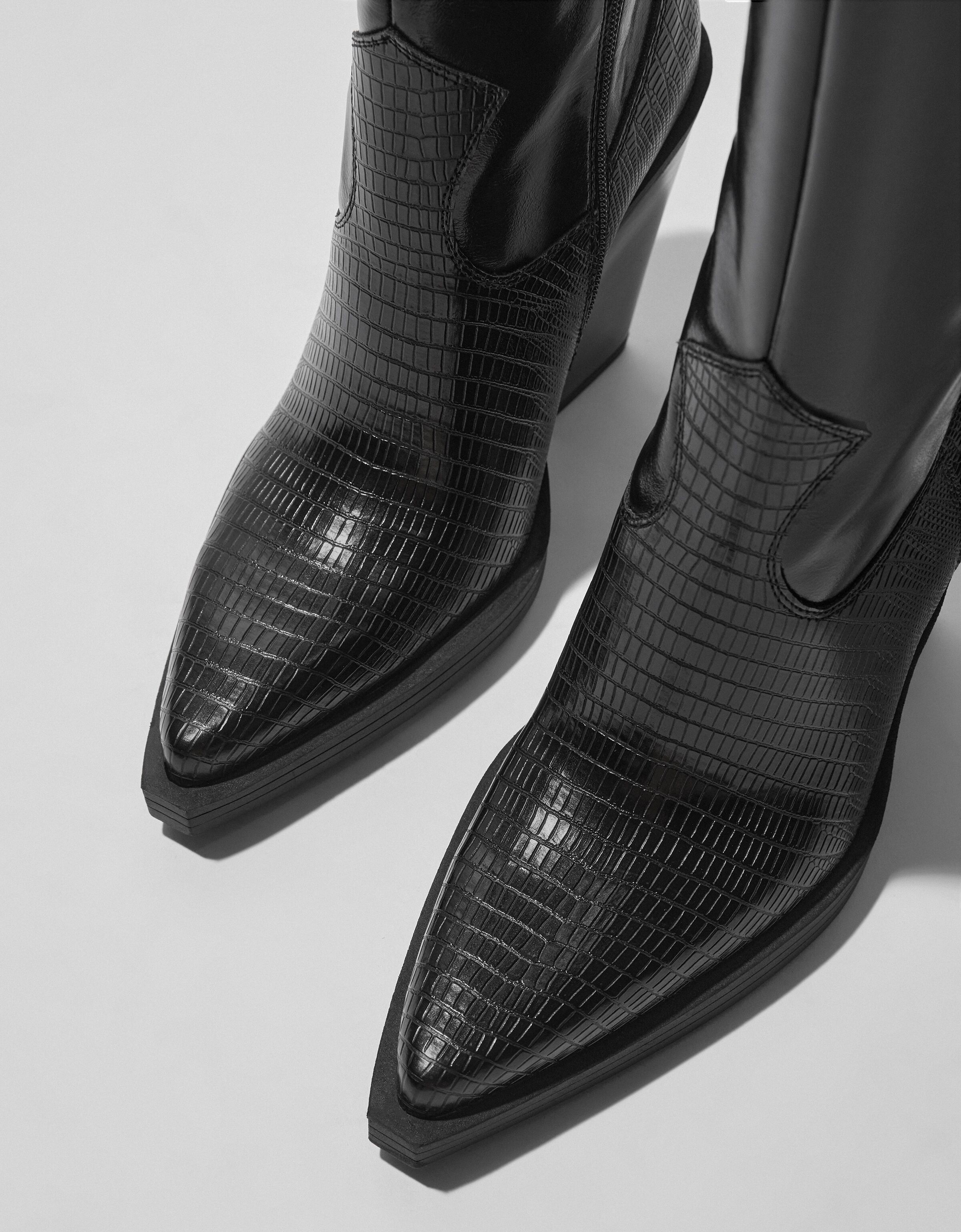 Botas cowboy hotsell bershka piel