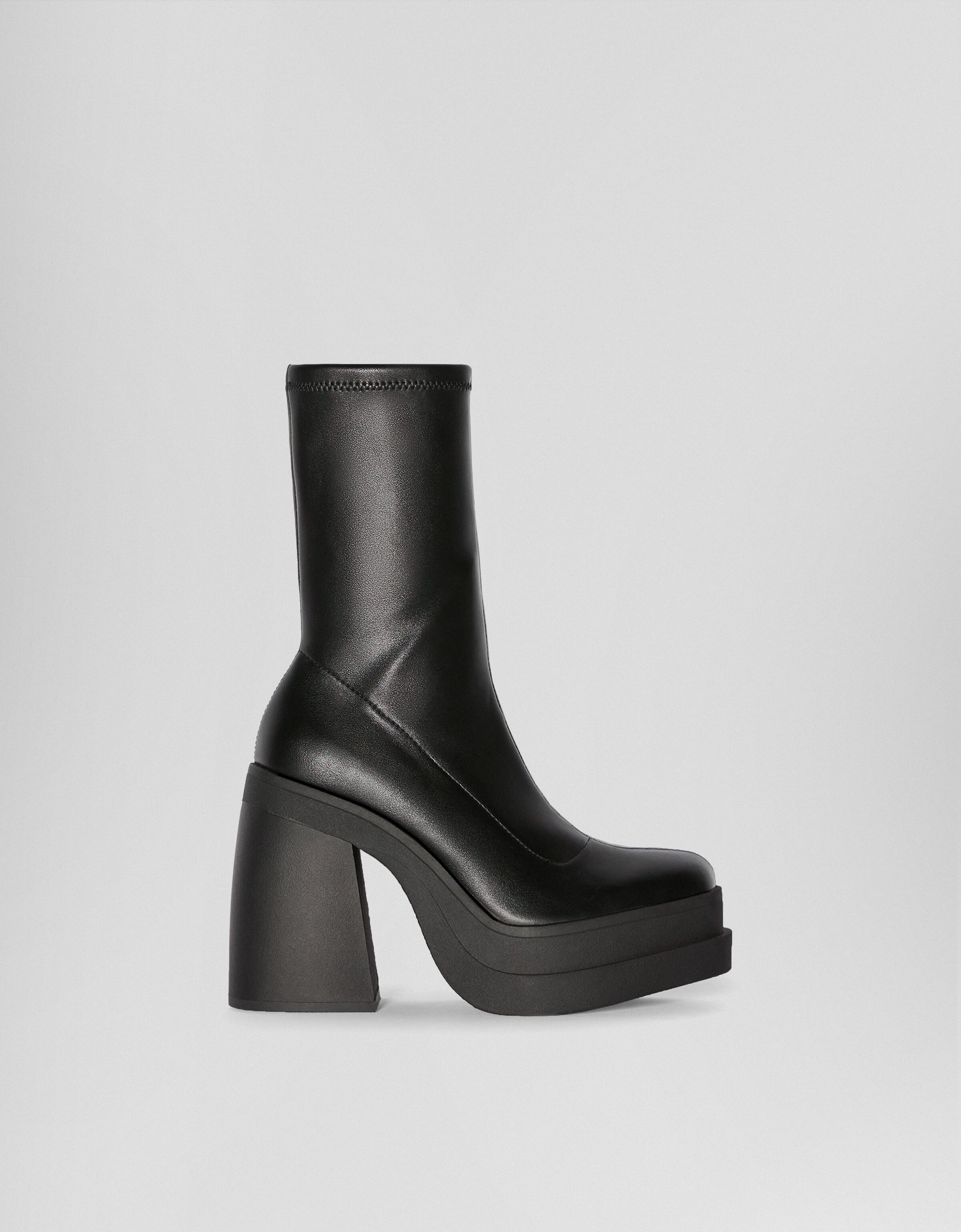 Botas y Botines Mujer Bershka