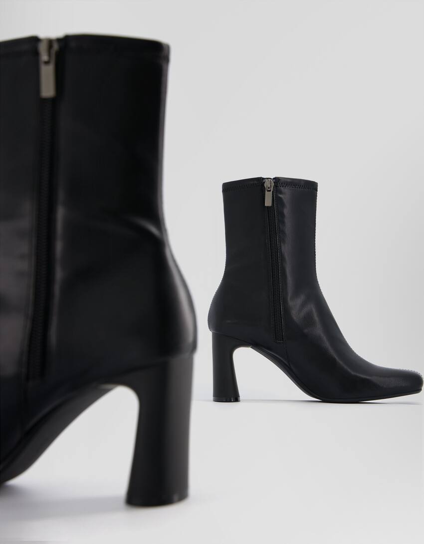 Fitted mid-heel ankle boots - Women | Bershka