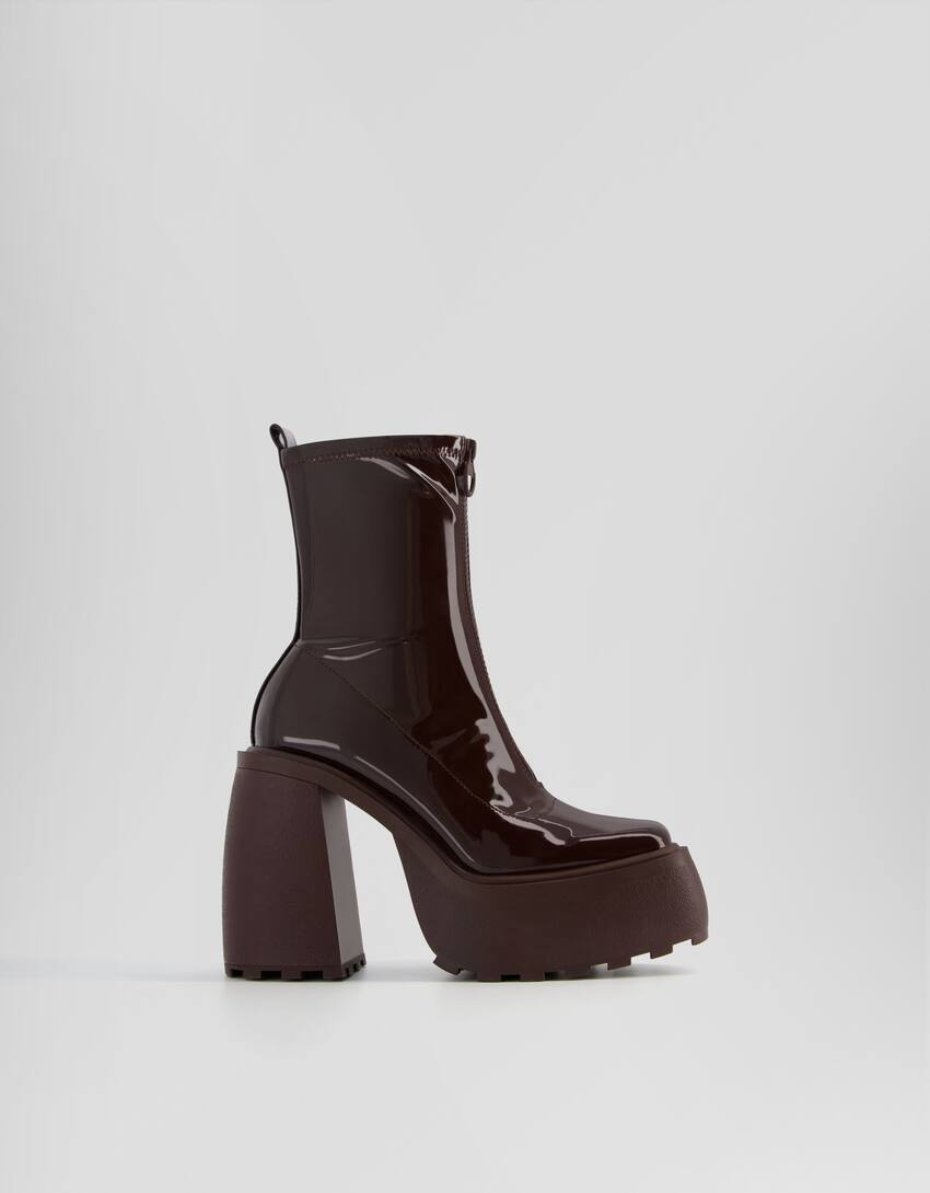Fitted high-heel platform ankle boots-Brown-4