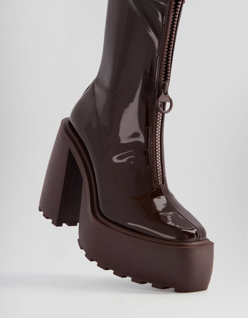 Fitted high-heel platform ankle boots-Brown-1