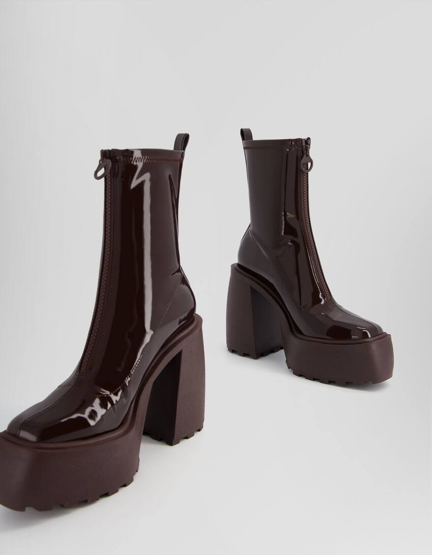 Fitted high-heel platform ankle boots-Brown-2