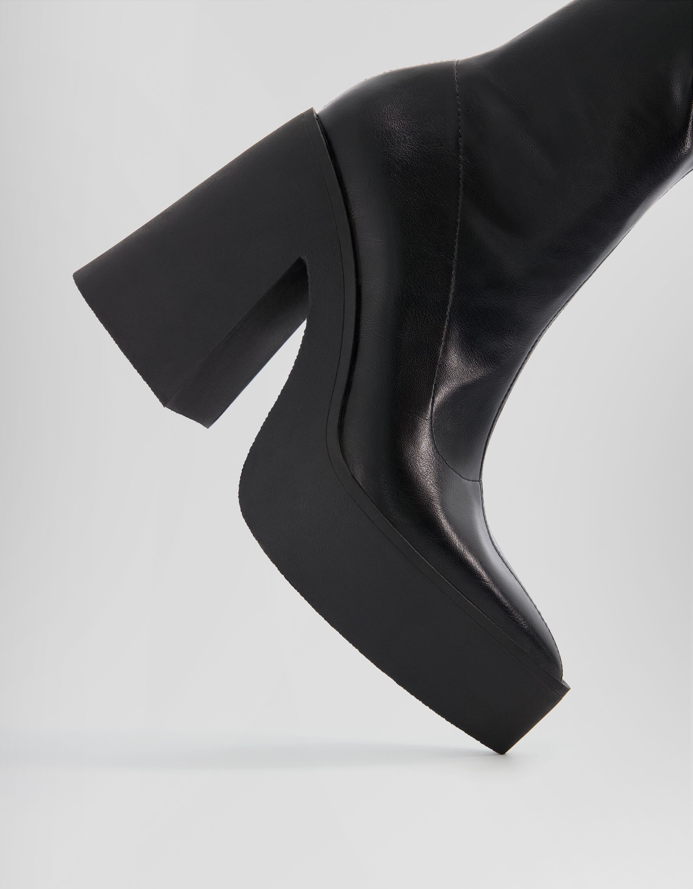 Bershka cheap patent boots
