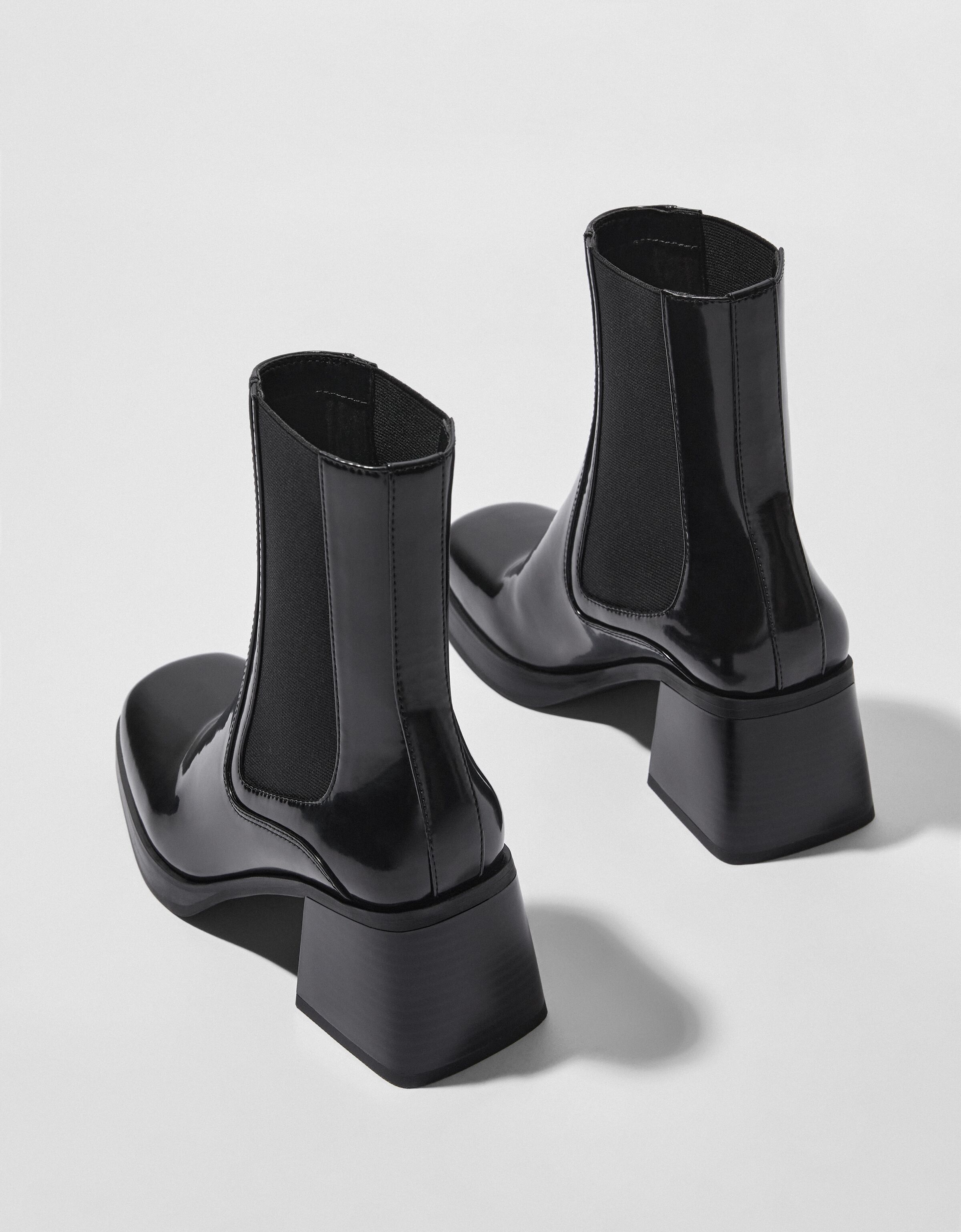 Botines tacon bershka store