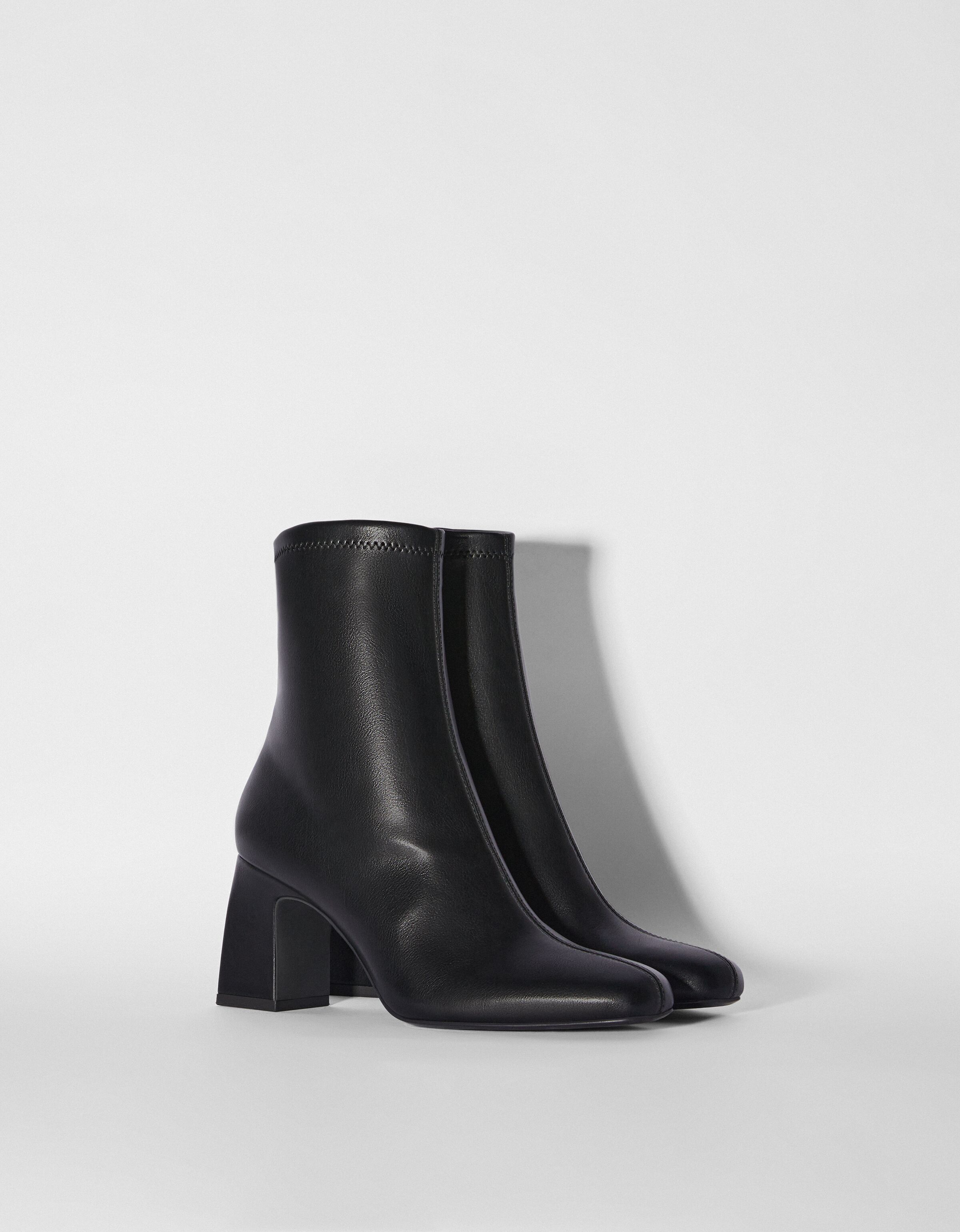 Bershka hotsell boots 2018