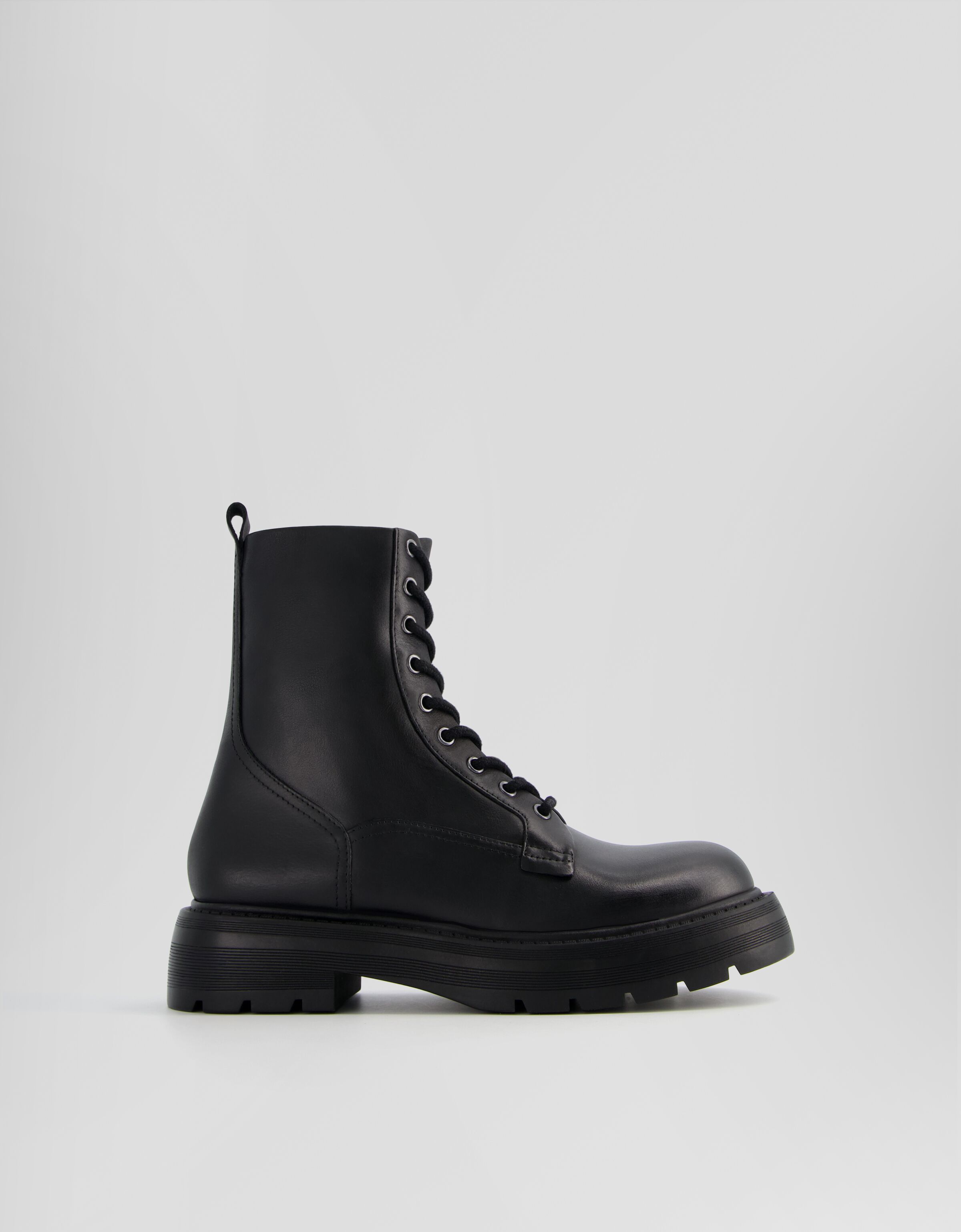 Boots femme bershka sales