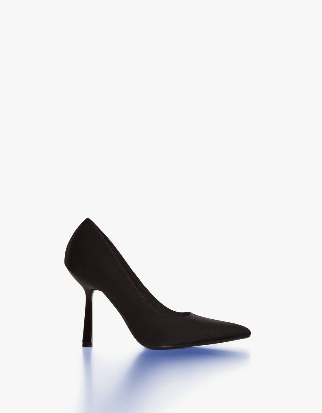 High-heel shoes
